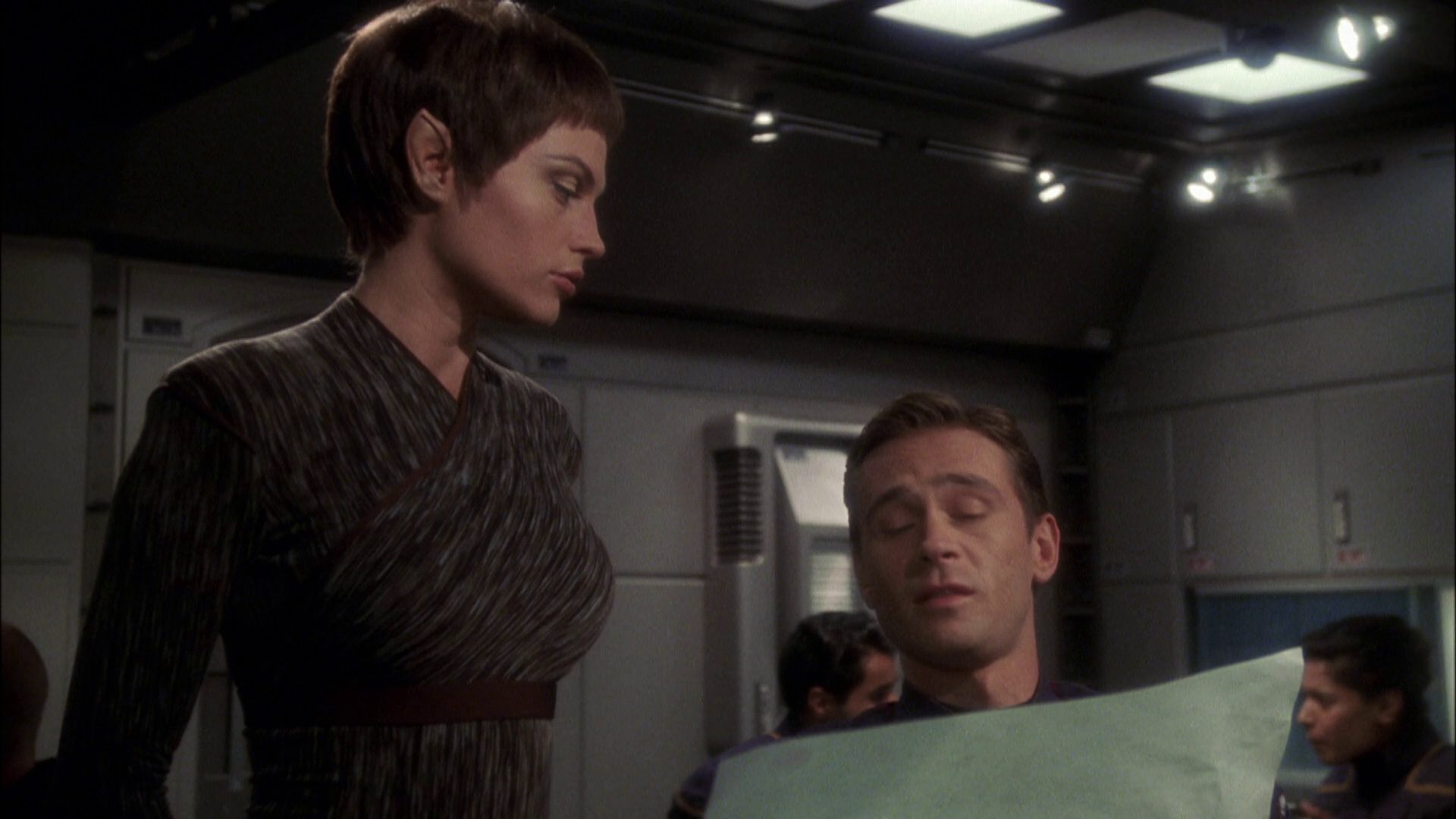 extant_StarTrek_ENT_1x08-BreakingTheIce_0067.jpg