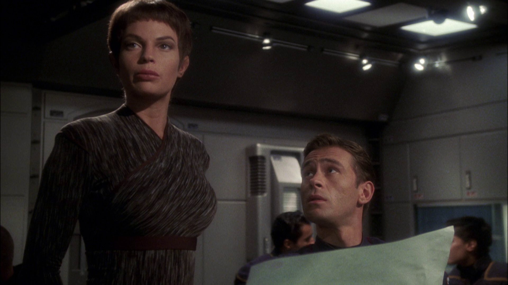 extant_StarTrek_ENT_1x08-BreakingTheIce_0071.jpg