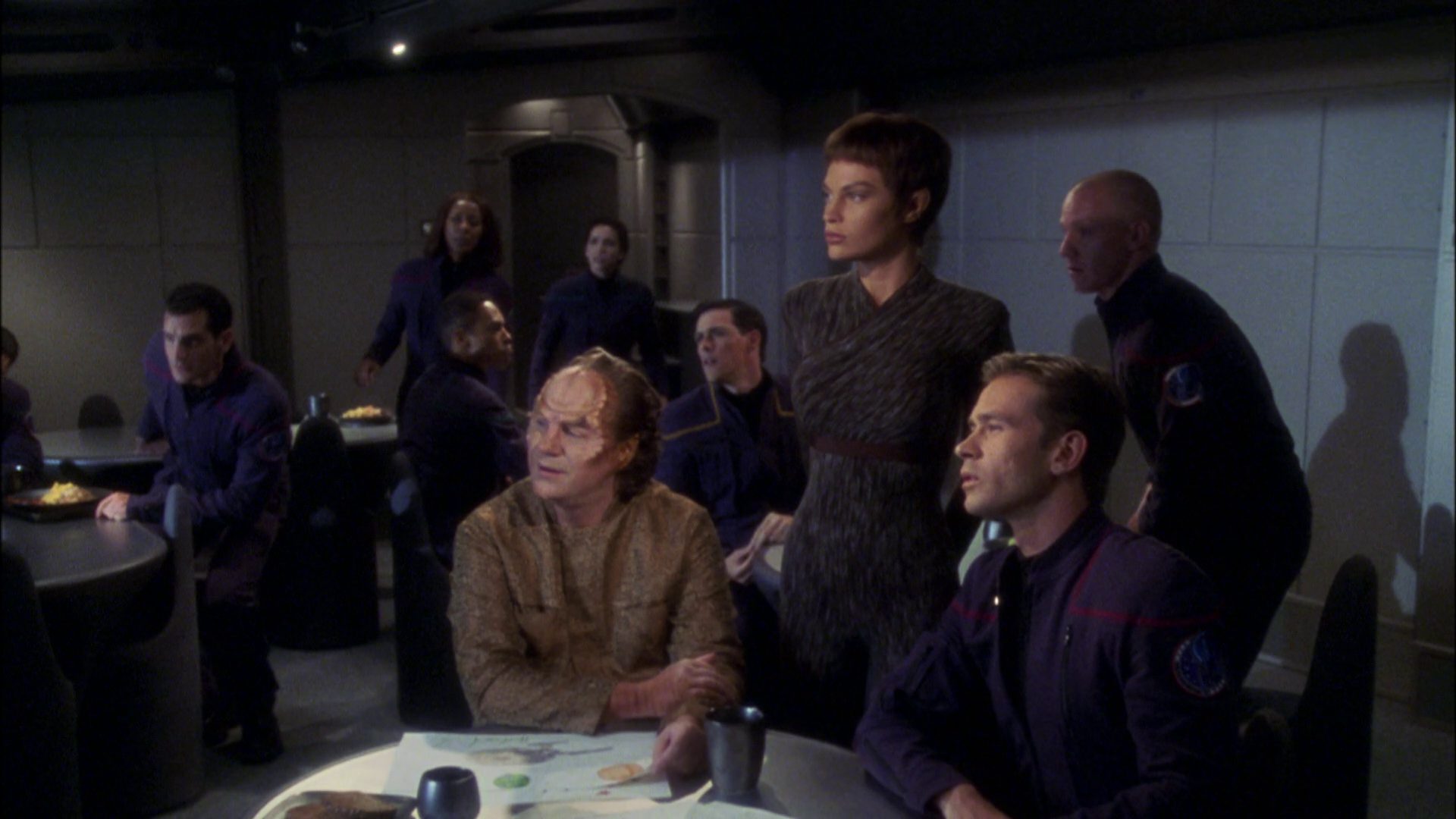 extant_StarTrek_ENT_1x08-BreakingTheIce_0084.jpg