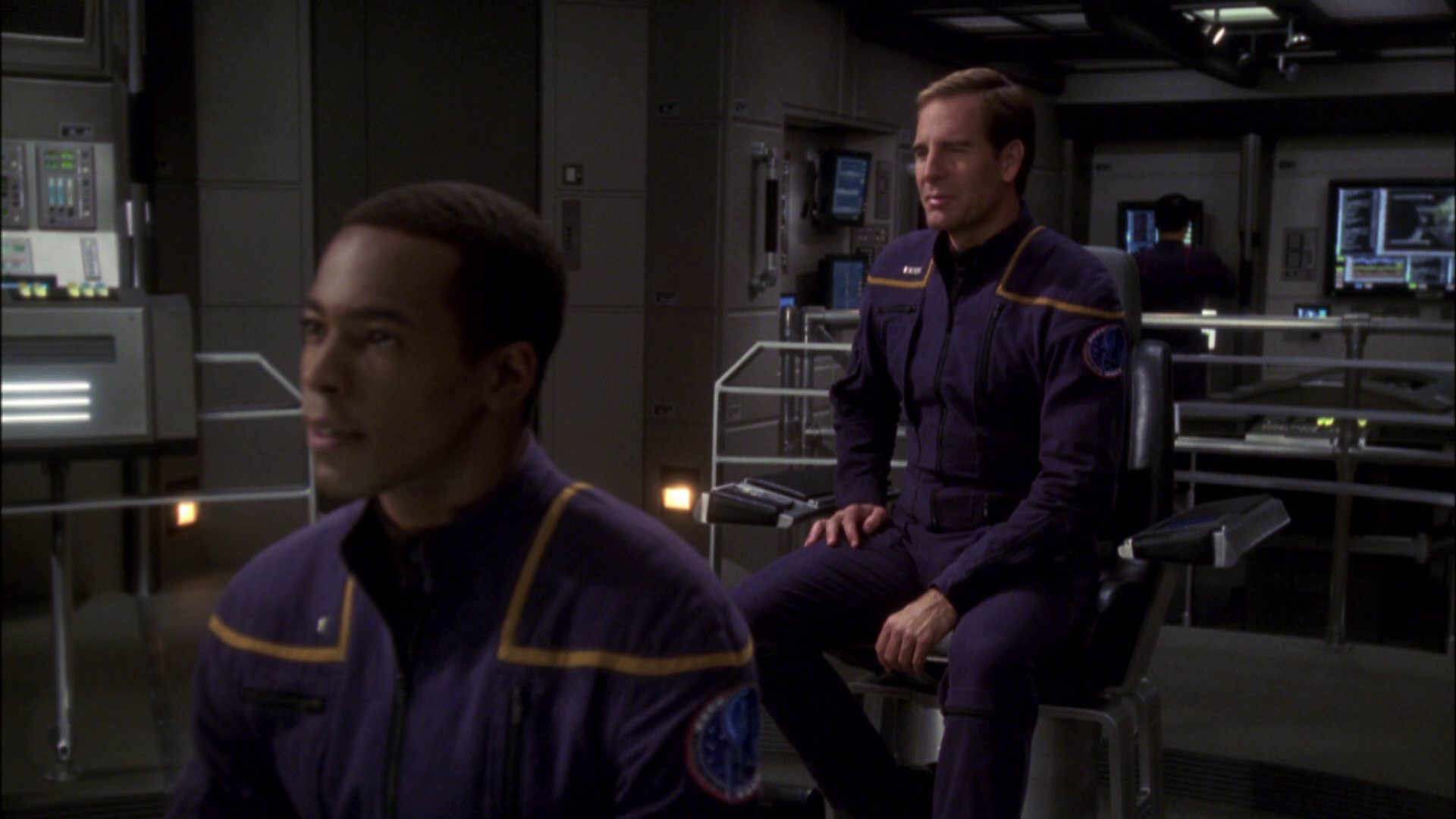 extant_StarTrek_ENT_1x08-BreakingTheIce_0092.jpg