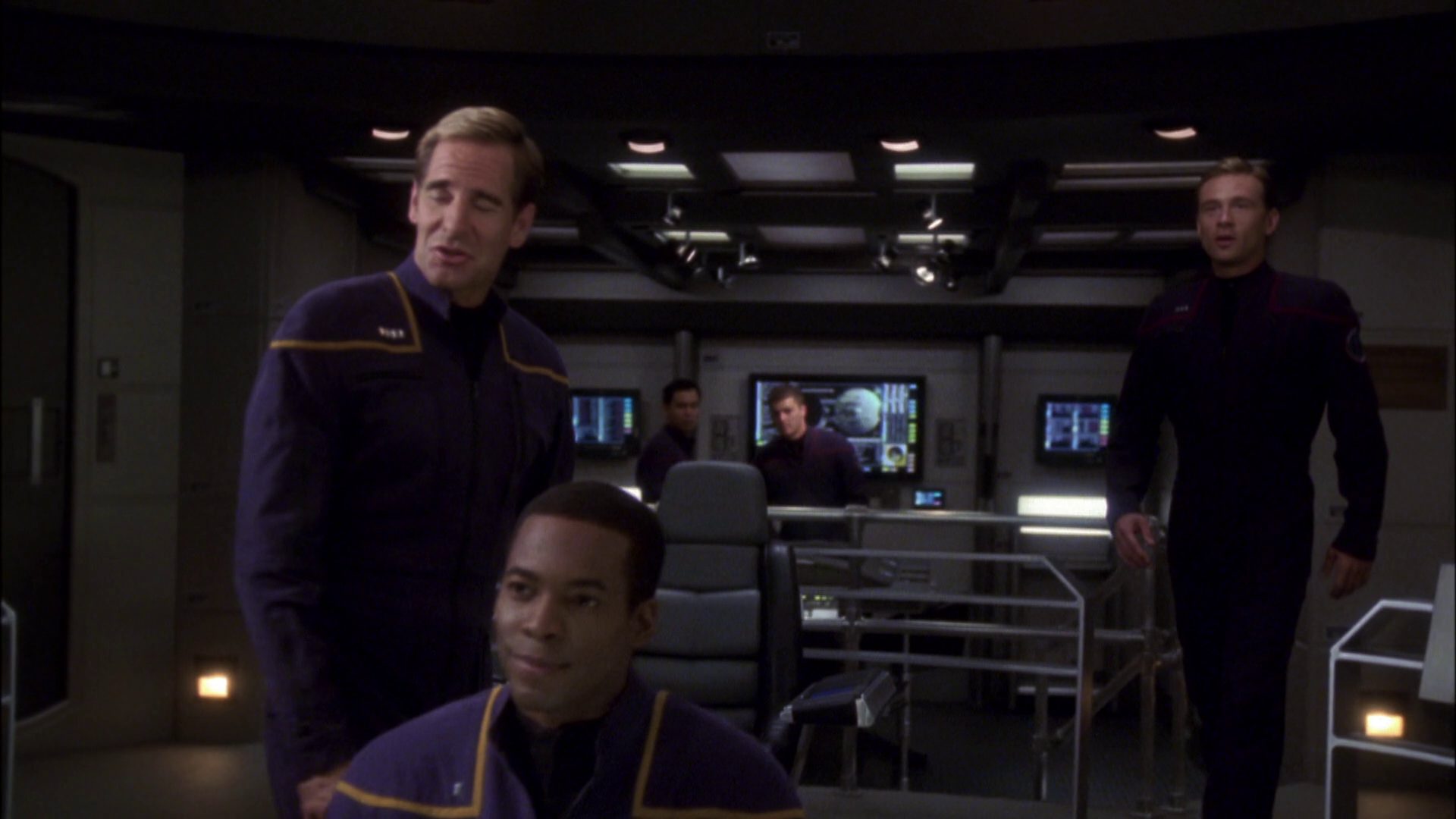 extant_StarTrek_ENT_1x08-BreakingTheIce_0260.jpg