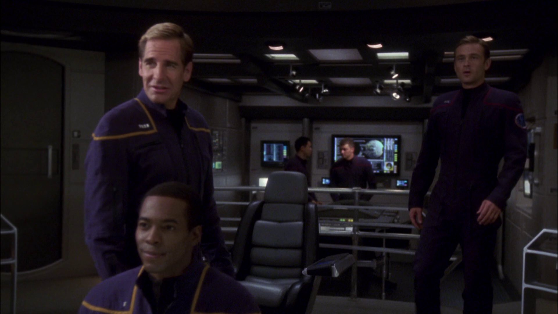extant_StarTrek_ENT_1x08-BreakingTheIce_0261.jpg