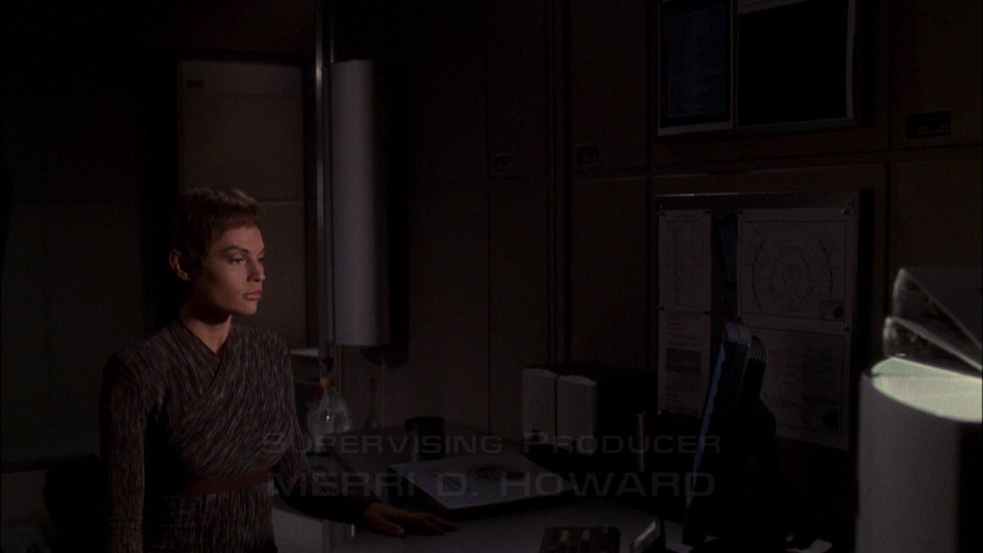 extant_StarTrek_ENT_1x08-BreakingTheIce_0333.jpg