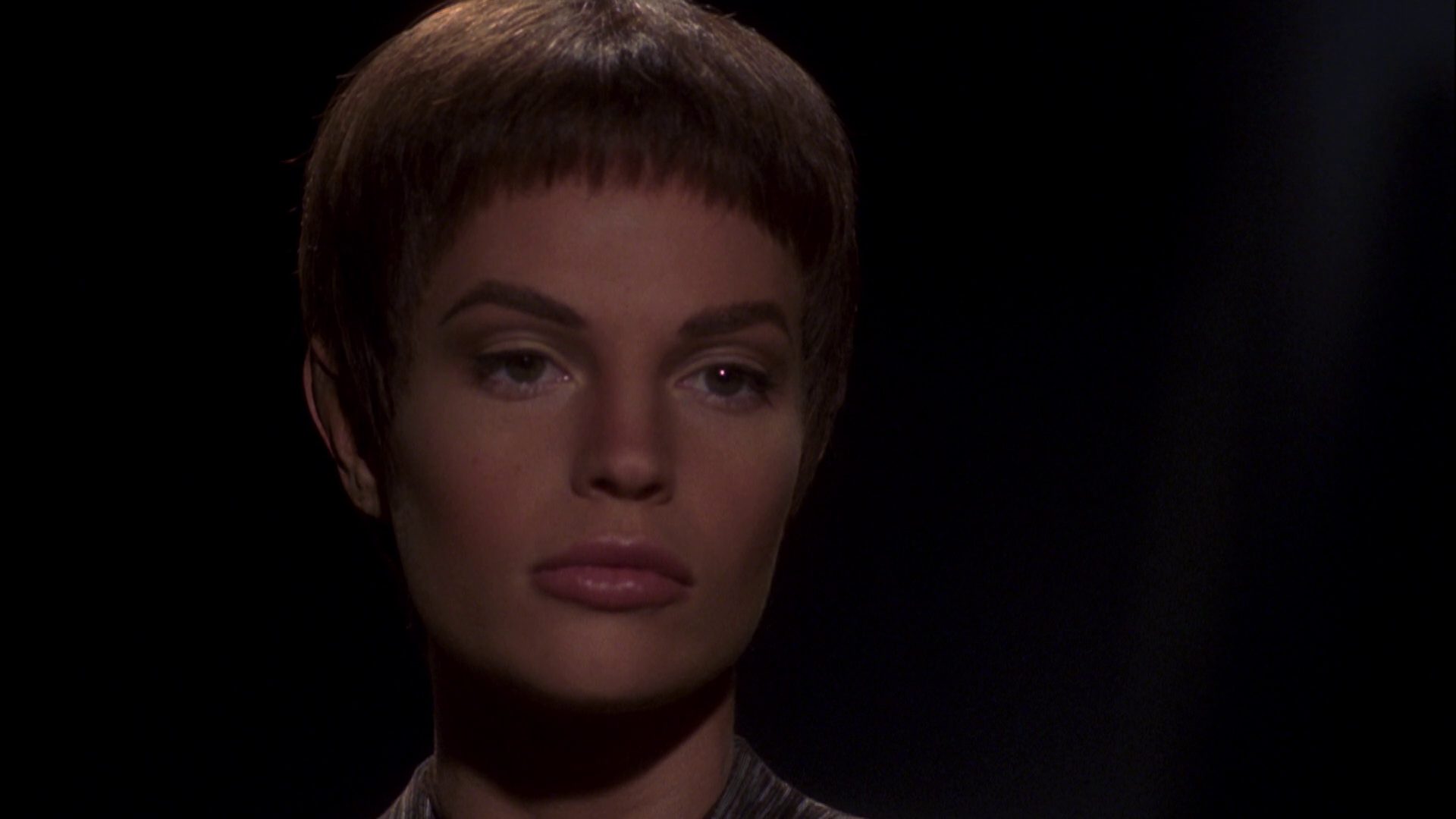 extant_StarTrek_ENT_1x08-BreakingTheIce_0334.jpg