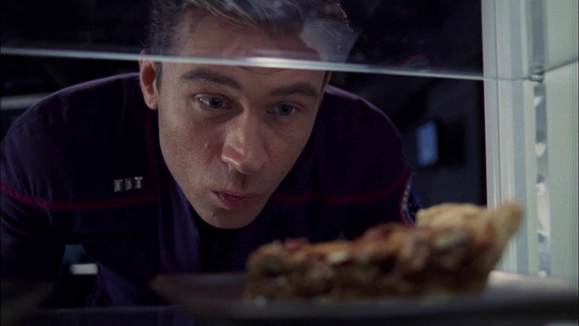 extant_StarTrek_ENT_1x08-BreakingTheIce_0346.jpg