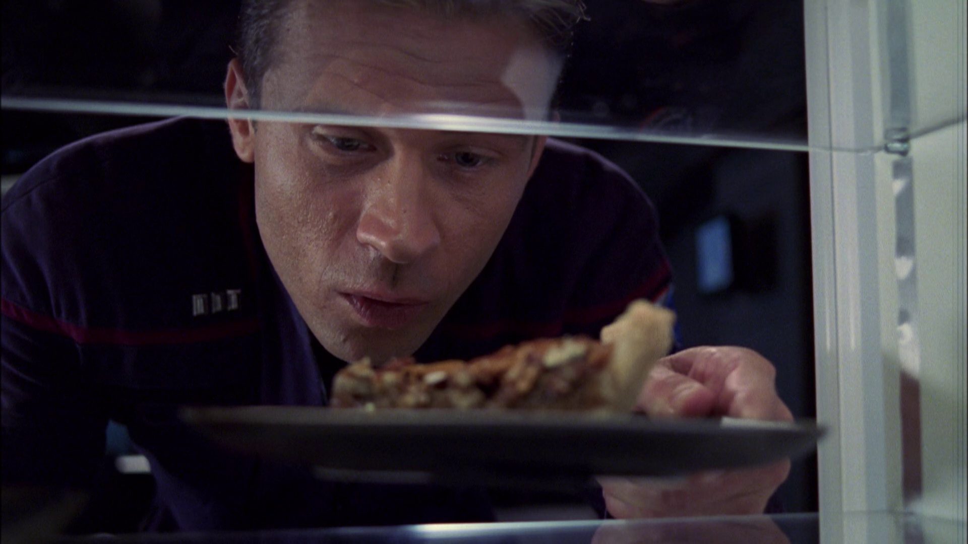 extant_StarTrek_ENT_1x08-BreakingTheIce_0349.jpg