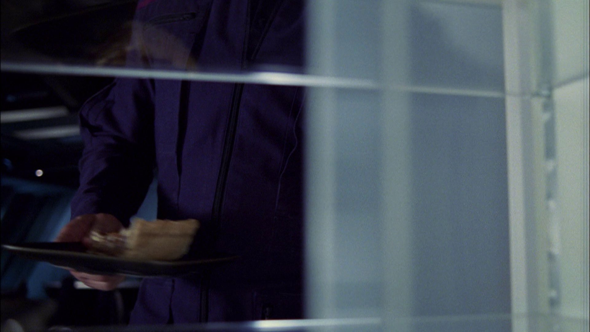 extant_StarTrek_ENT_1x08-BreakingTheIce_0355.jpg