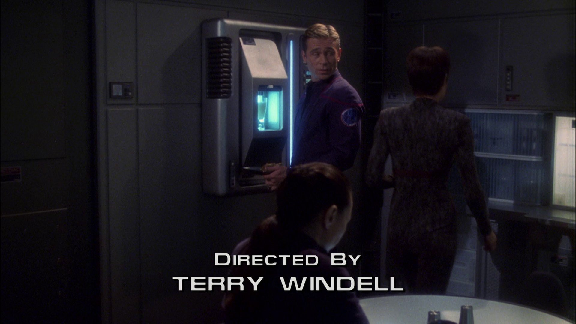 extant_StarTrek_ENT_1x08-BreakingTheIce_0372.jpg