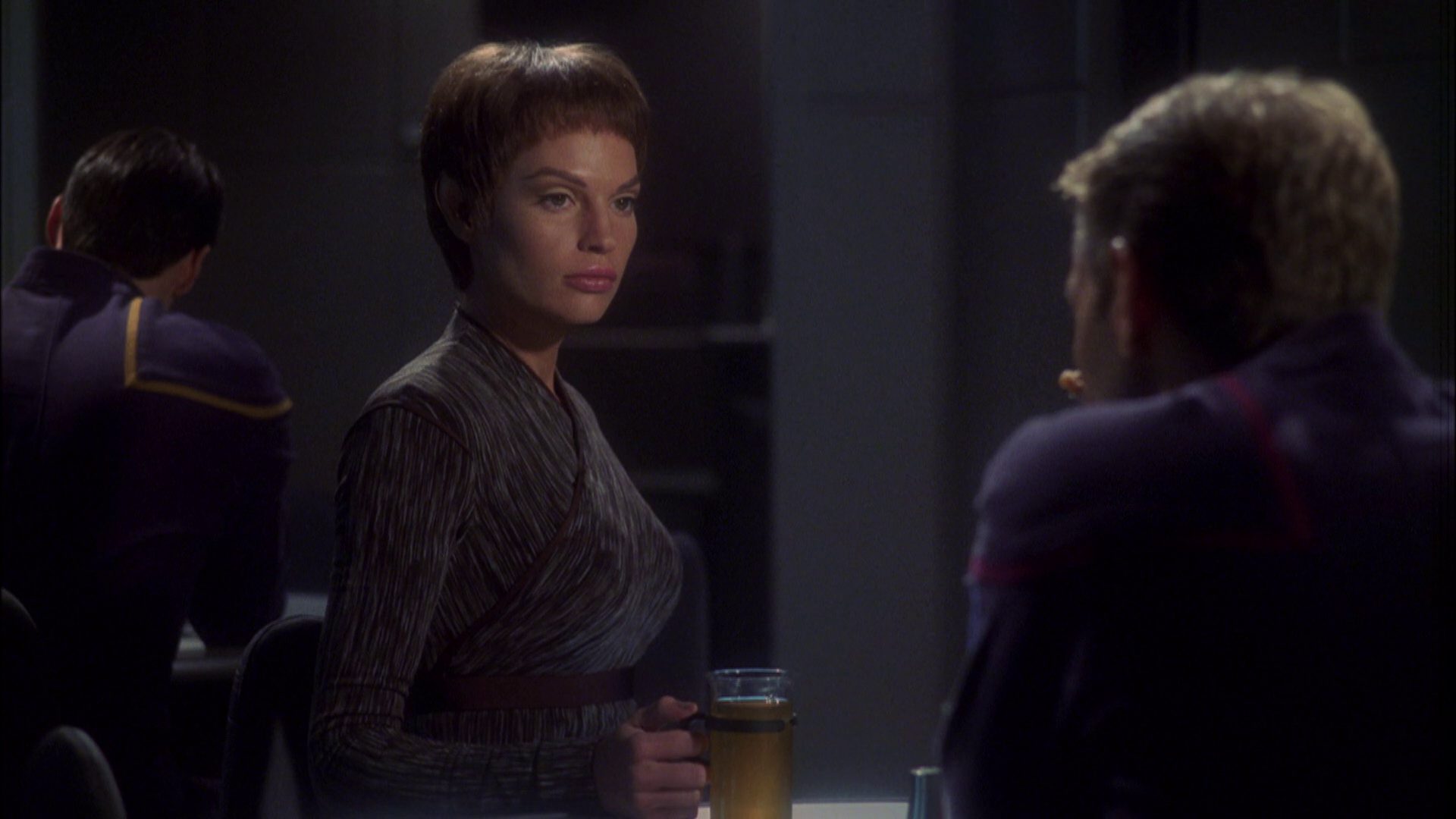 extant_StarTrek_ENT_1x08-BreakingTheIce_0427.jpg