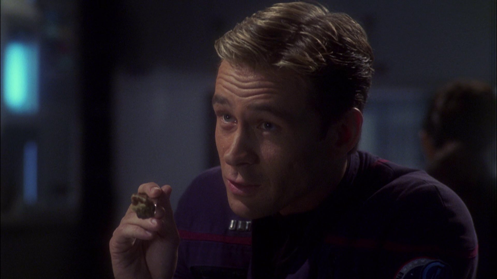 extant_StarTrek_ENT_1x08-BreakingTheIce_0431.jpg