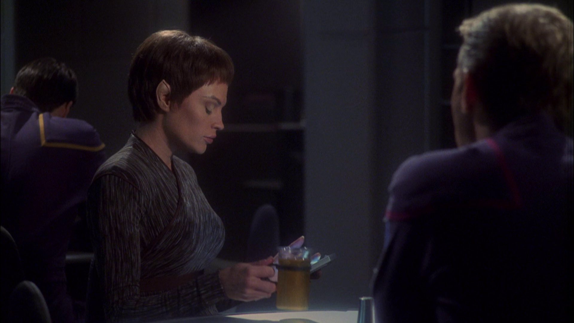 extant_StarTrek_ENT_1x08-BreakingTheIce_0444.jpg