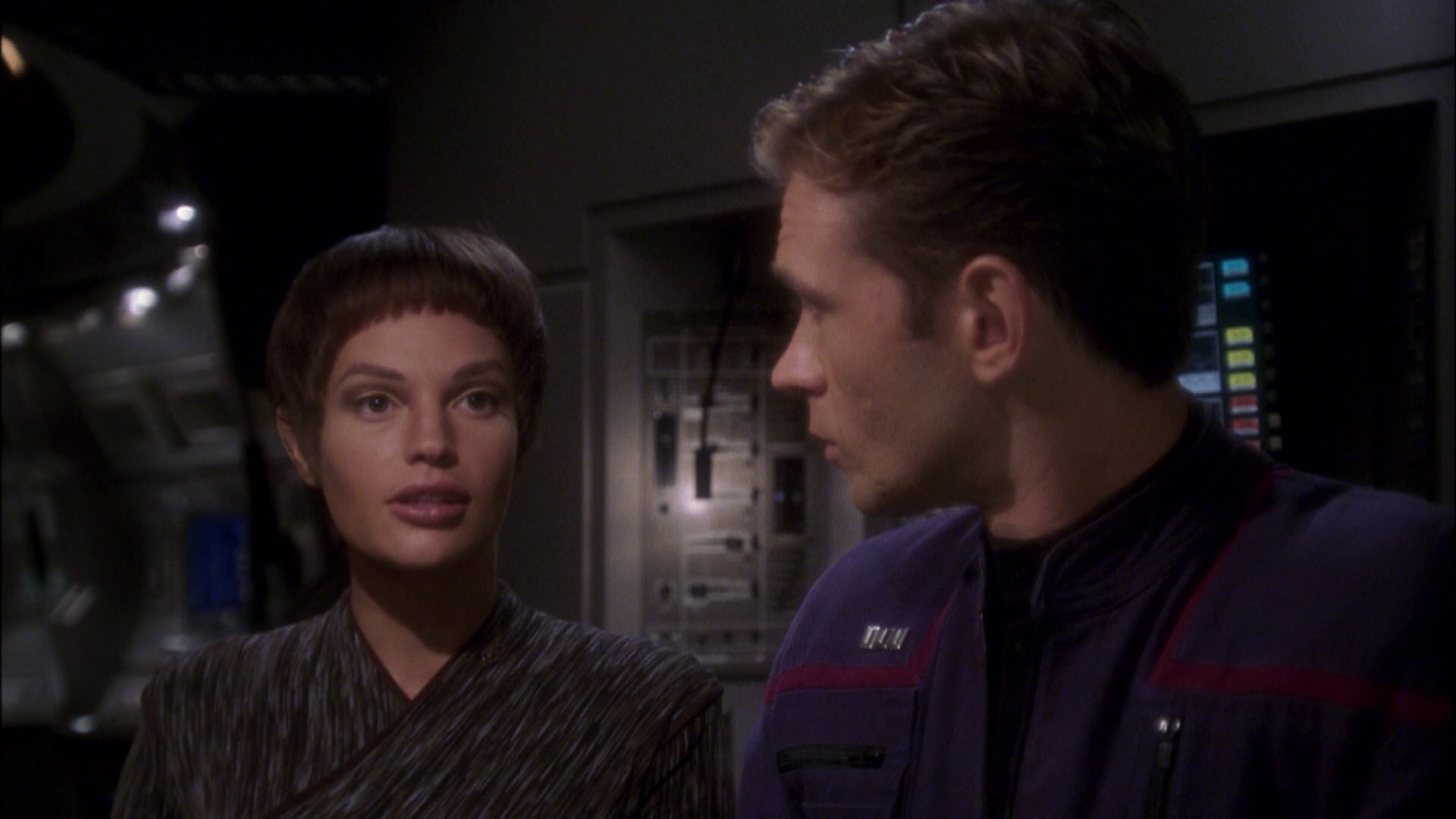 extant_StarTrek_ENT_1x08-BreakingTheIce_0509.jpg