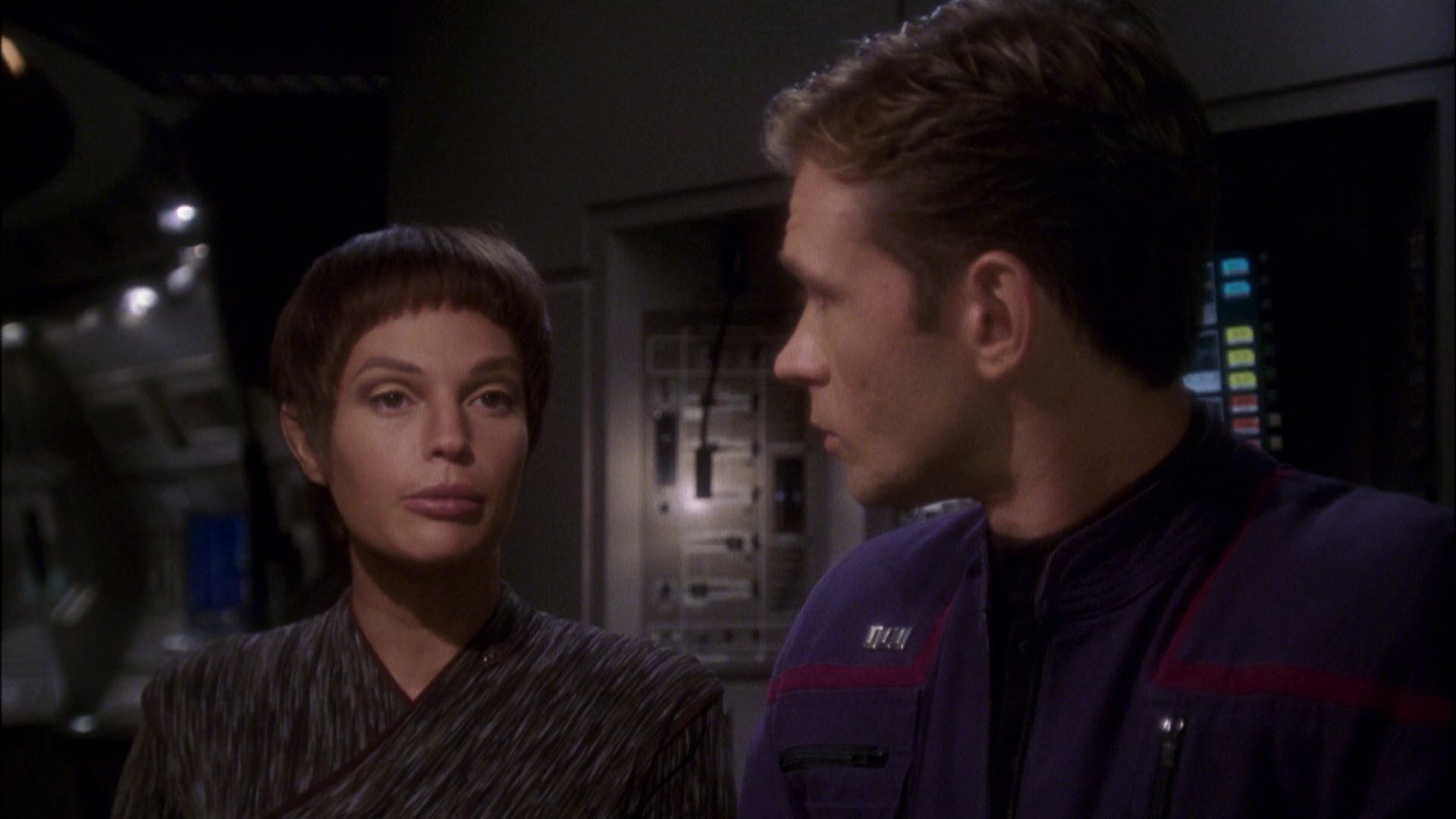 extant_StarTrek_ENT_1x08-BreakingTheIce_0510.jpg