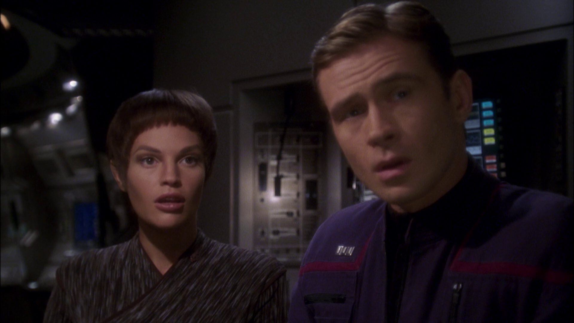 extant_StarTrek_ENT_1x08-BreakingTheIce_0518.jpg