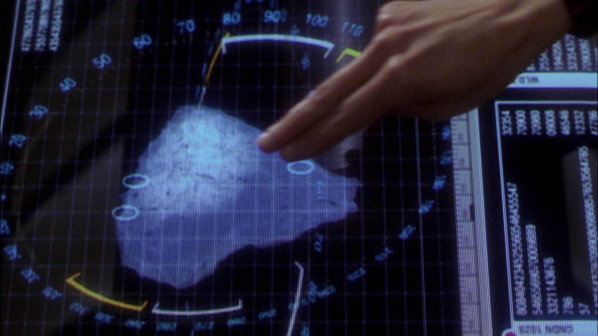 extant_StarTrek_ENT_1x08-BreakingTheIce_0538.jpg