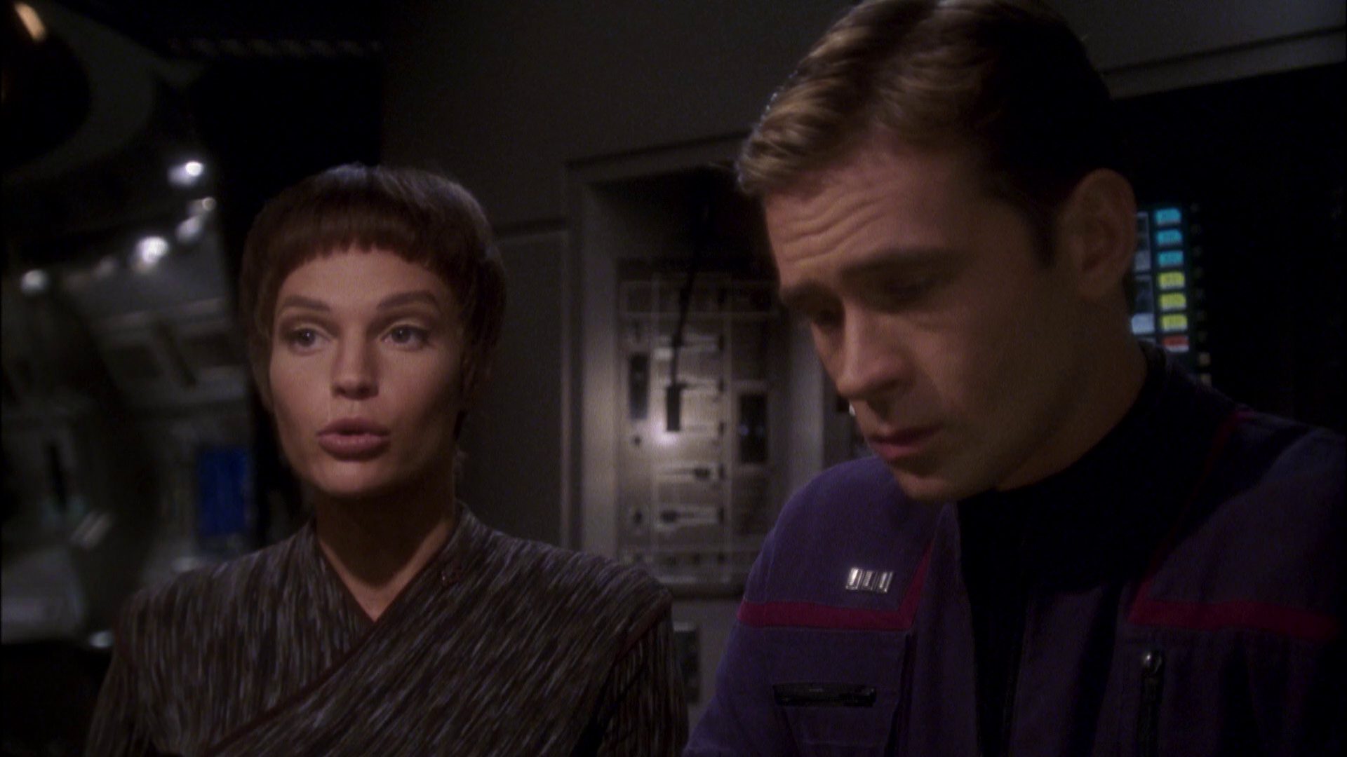 extant_StarTrek_ENT_1x08-BreakingTheIce_0543.jpg