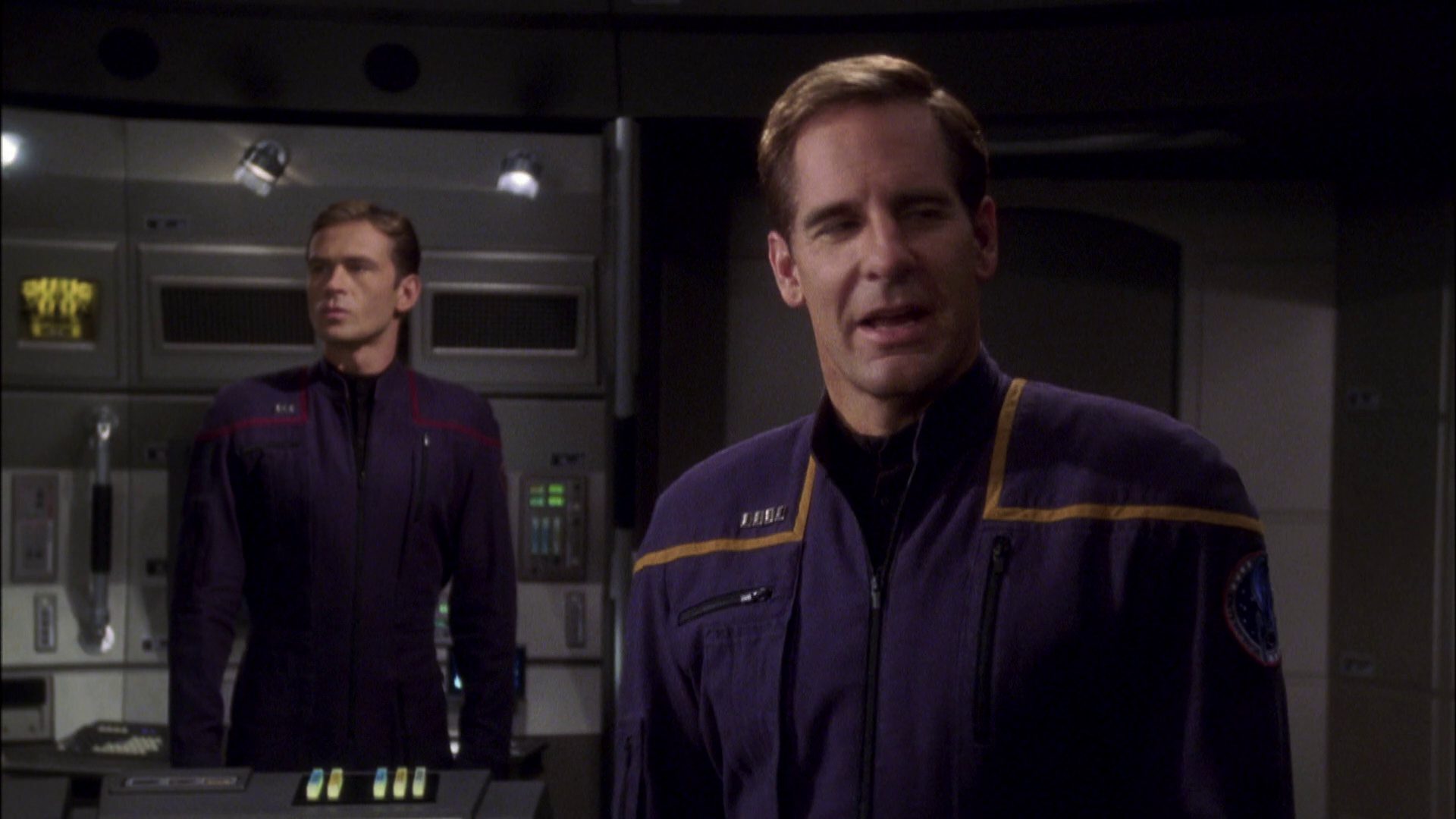 extant_StarTrek_ENT_1x08-BreakingTheIce_0619.jpg