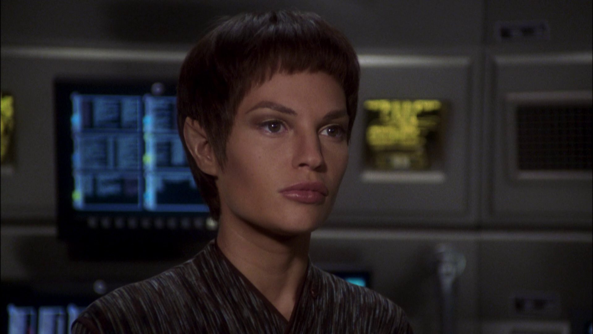 extant_StarTrek_ENT_1x08-BreakingTheIce_0622.jpg