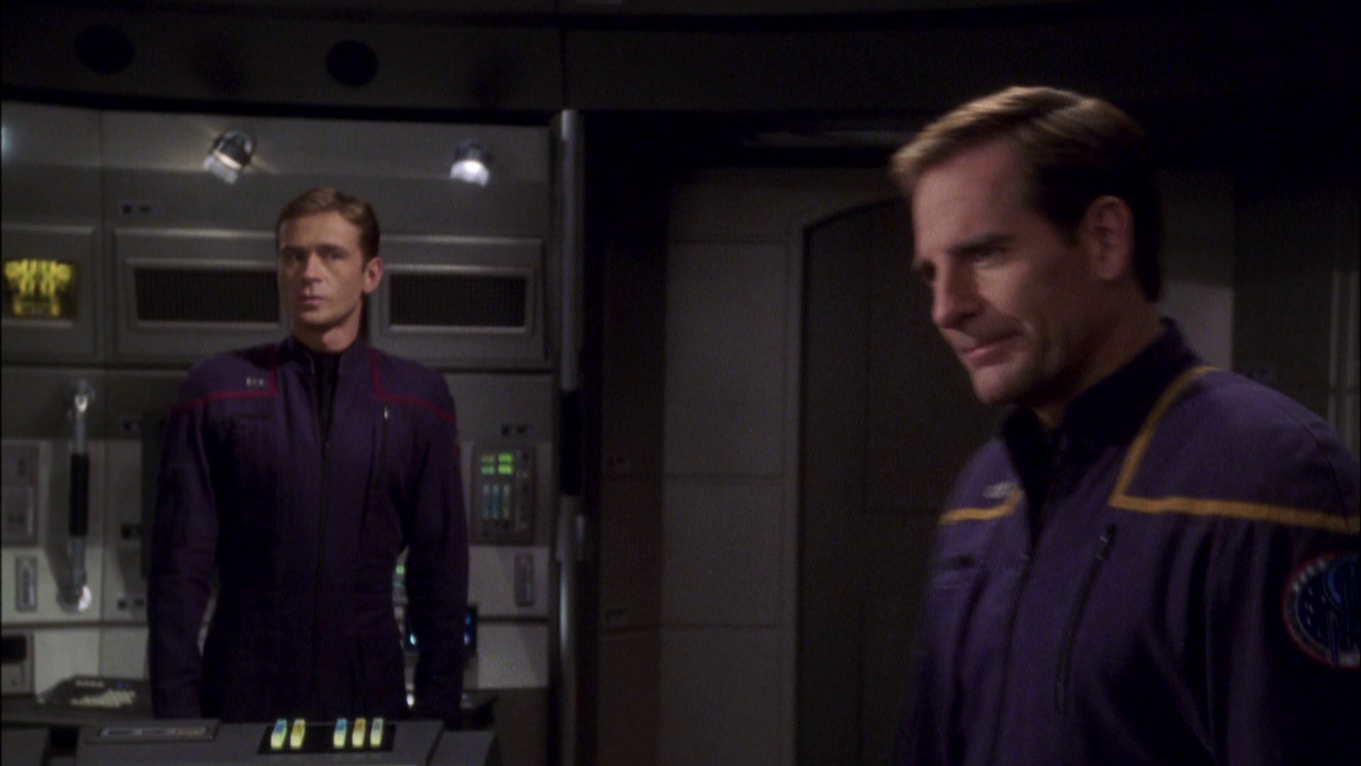 extant_StarTrek_ENT_1x08-BreakingTheIce_0658.jpg
