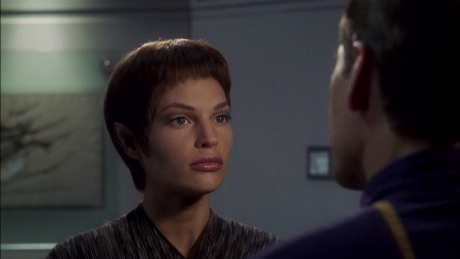 extant_StarTrek_ENT_1x08-BreakingTheIce_0709.jpg
