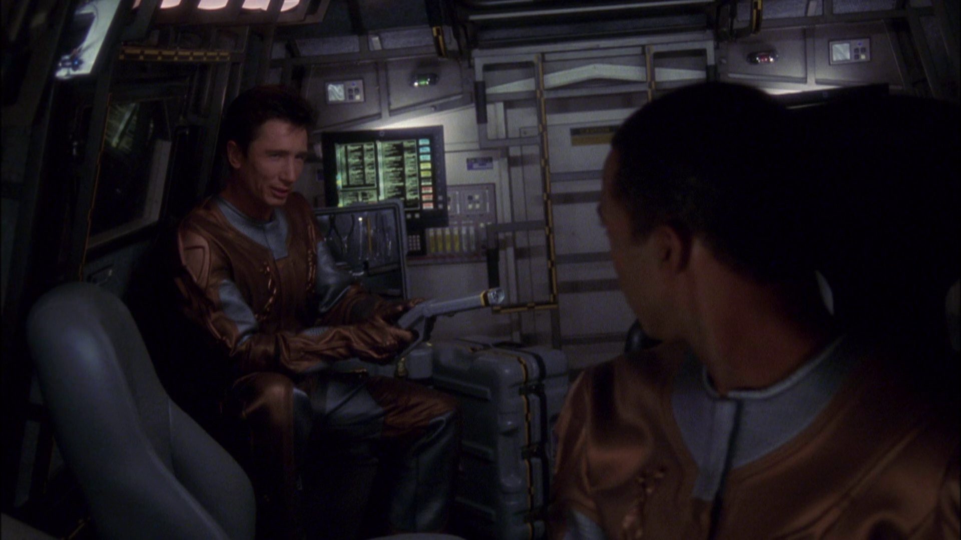 extant_StarTrek_ENT_1x08-BreakingTheIce_0768.jpg