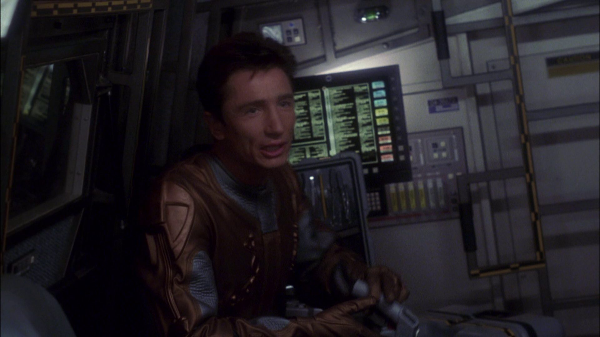 extant_StarTrek_ENT_1x08-BreakingTheIce_0775.jpg