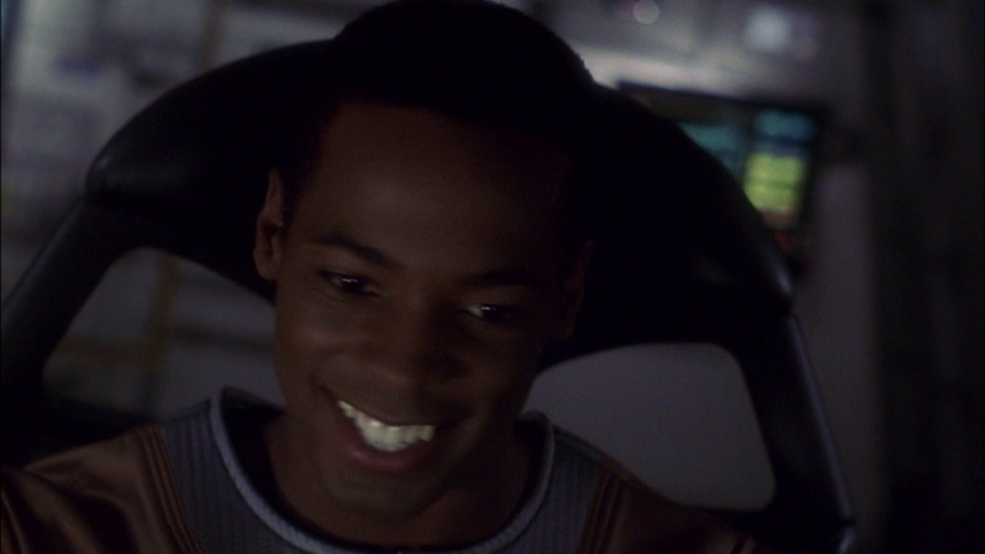 extant_StarTrek_ENT_1x08-BreakingTheIce_0784.jpg