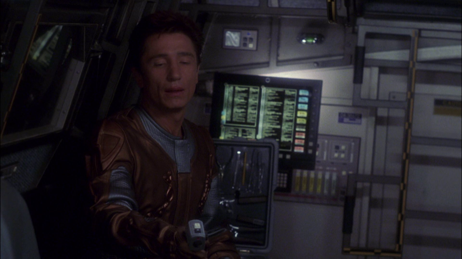 extant_StarTrek_ENT_1x08-BreakingTheIce_0790.jpg