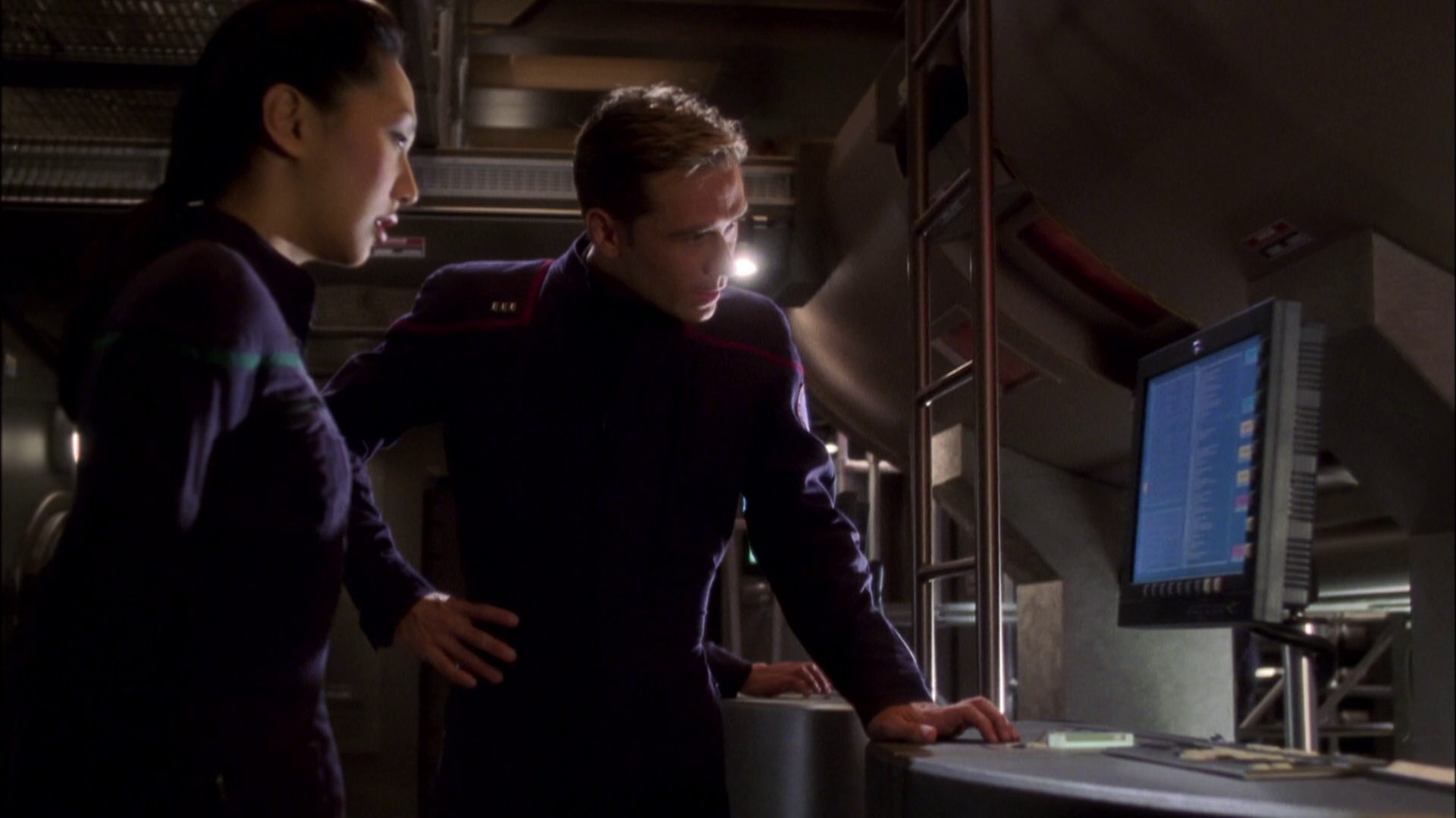 extant_StarTrek_ENT_1x08-BreakingTheIce_0859.jpg
