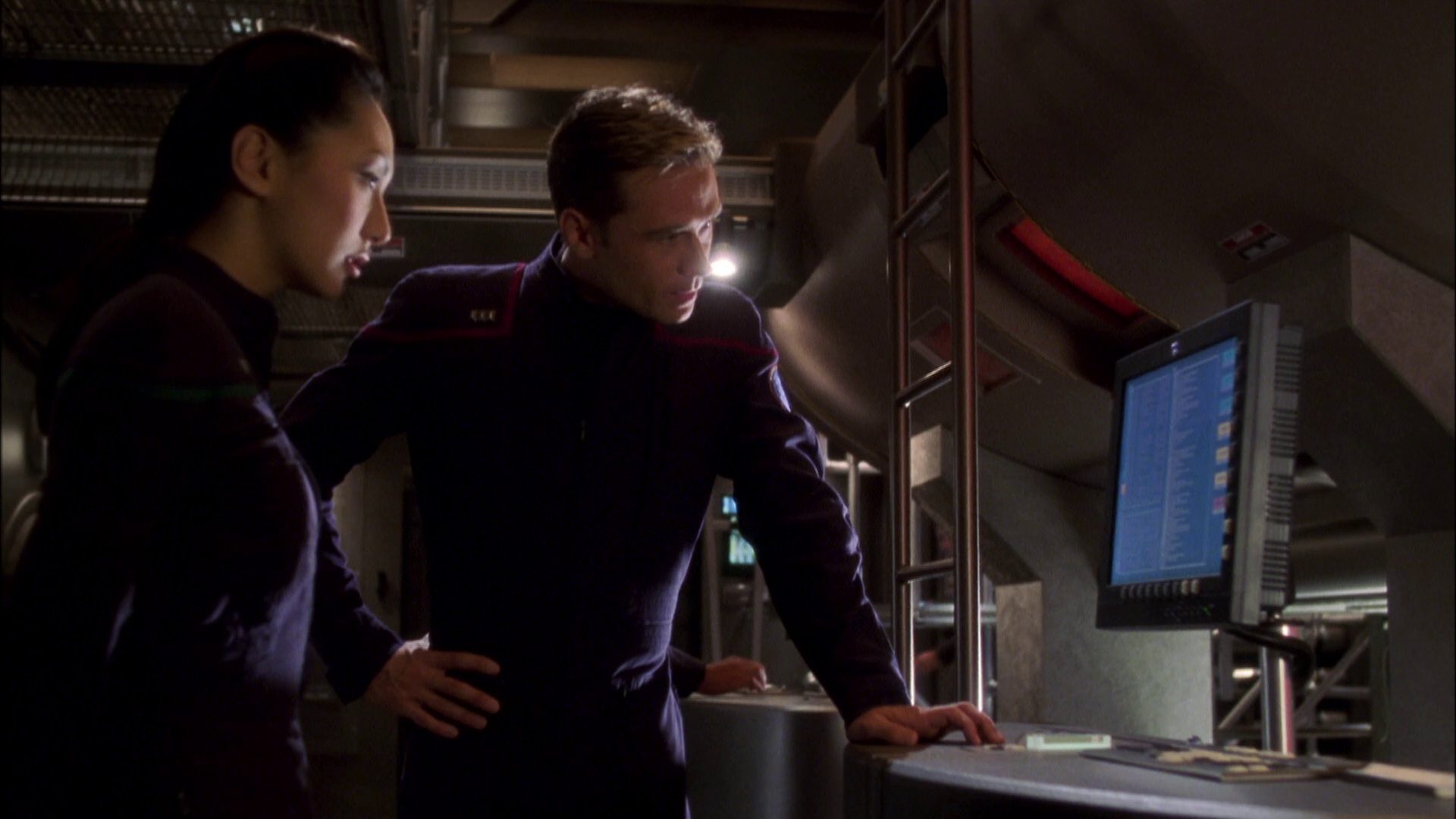 extant_StarTrek_ENT_1x08-BreakingTheIce_0860.jpg