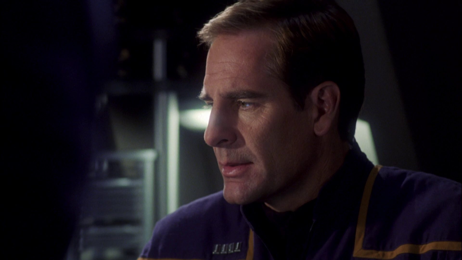 extant_StarTrek_ENT_1x08-BreakingTheIce_0904.jpg