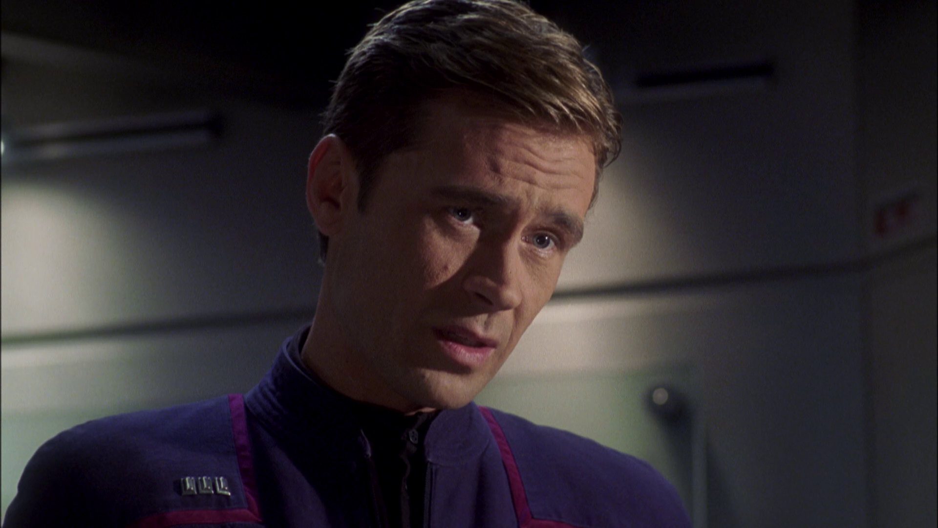 extant_StarTrek_ENT_1x08-BreakingTheIce_0916.jpg