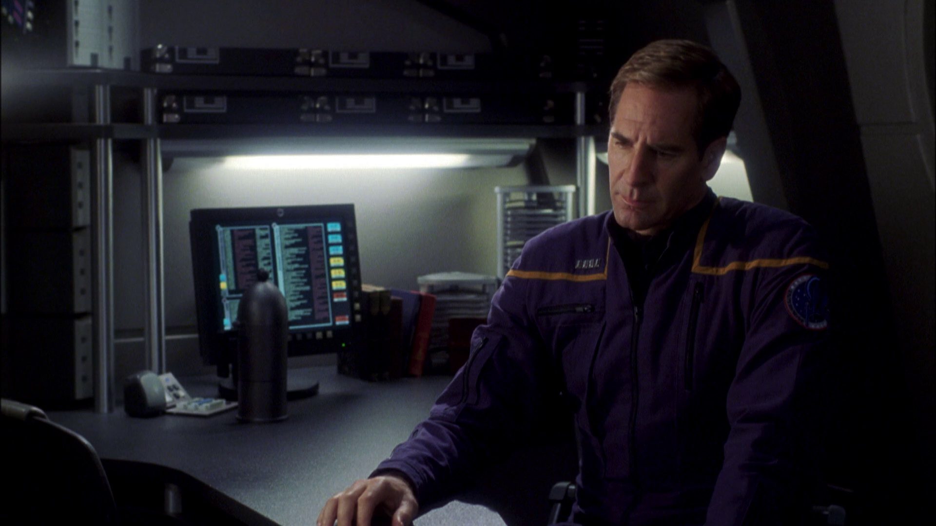extant_StarTrek_ENT_1x08-BreakingTheIce_0931.jpg