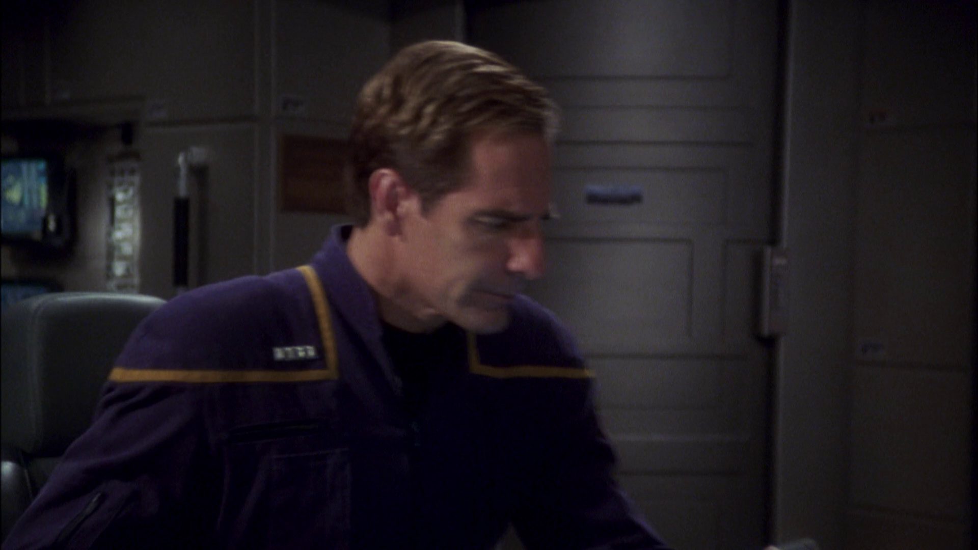 extant_StarTrek_ENT_1x08-BreakingTheIce_0956.jpg