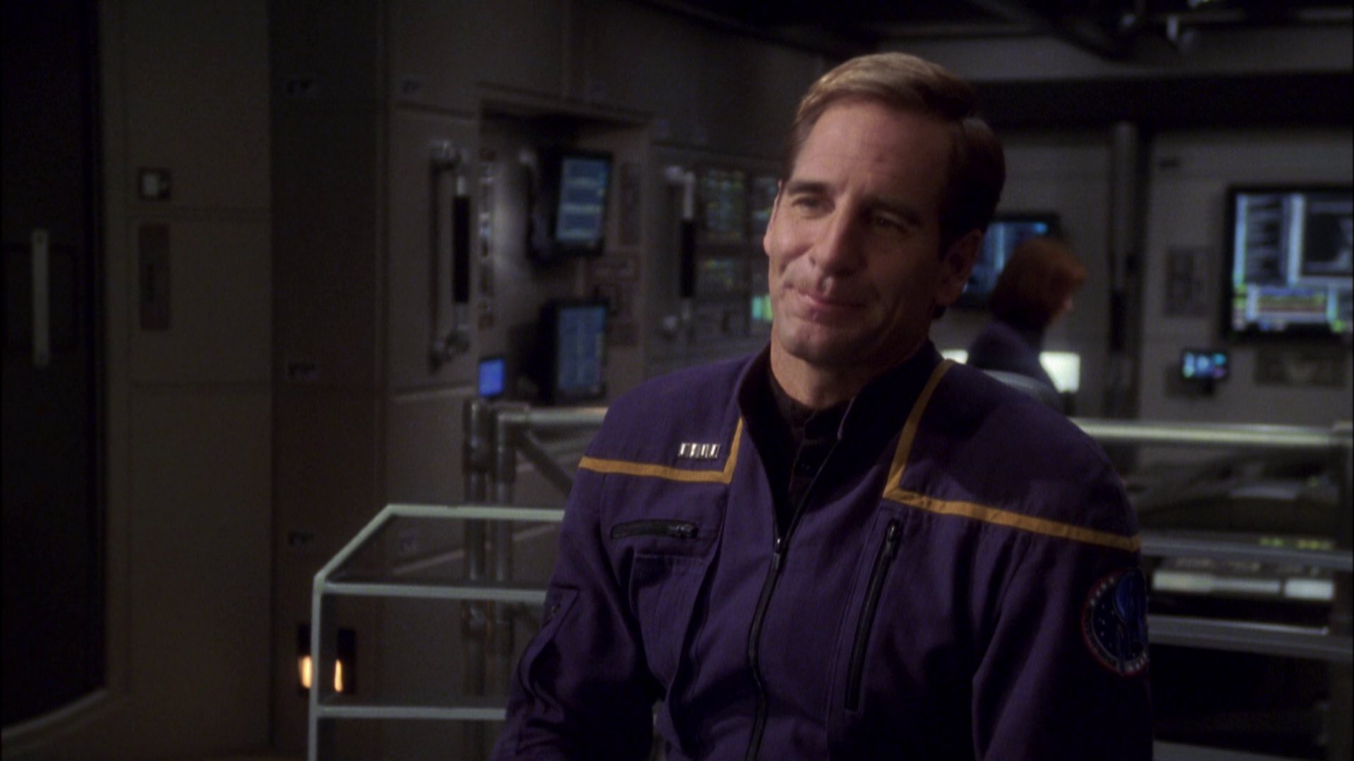 extant_StarTrek_ENT_1x08-BreakingTheIce_1023.jpg