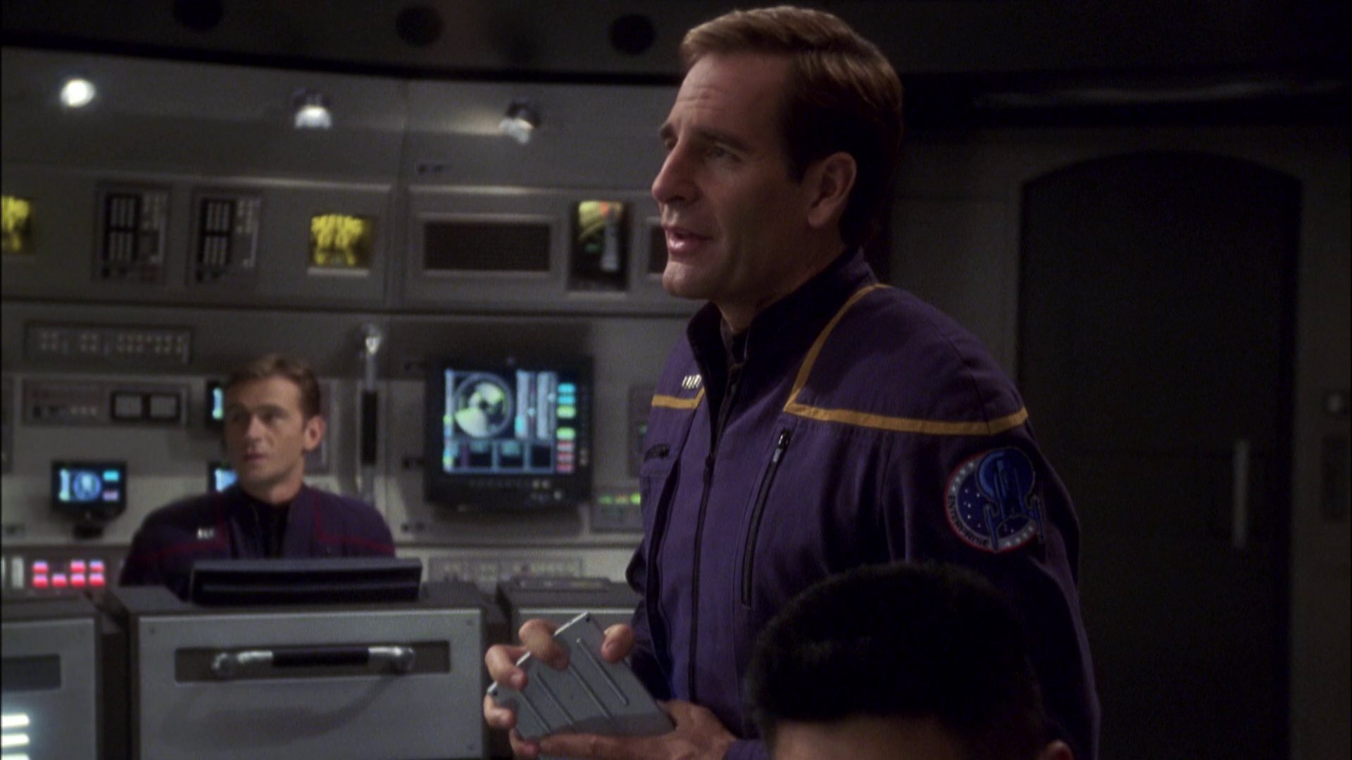 extant_StarTrek_ENT_1x08-BreakingTheIce_1048.jpg