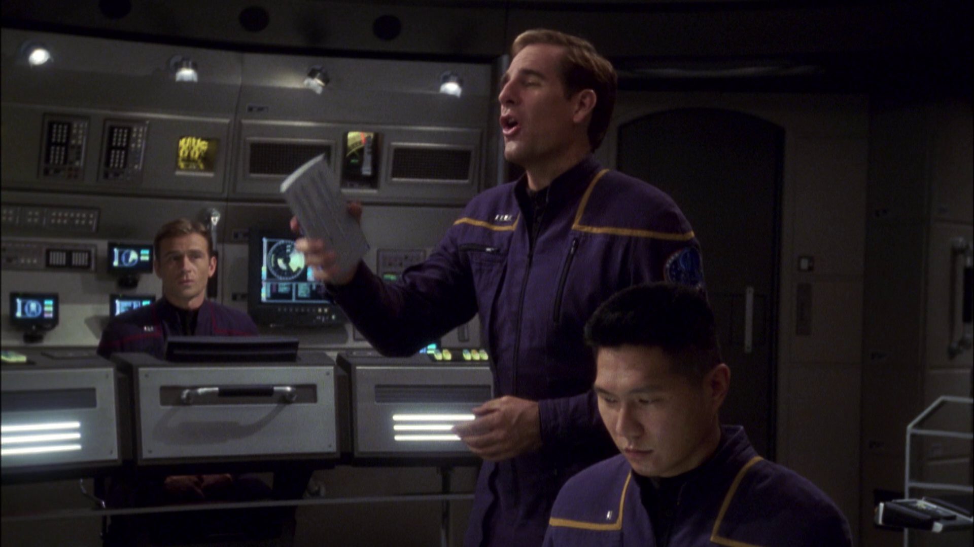 extant_StarTrek_ENT_1x08-BreakingTheIce_1056.jpg