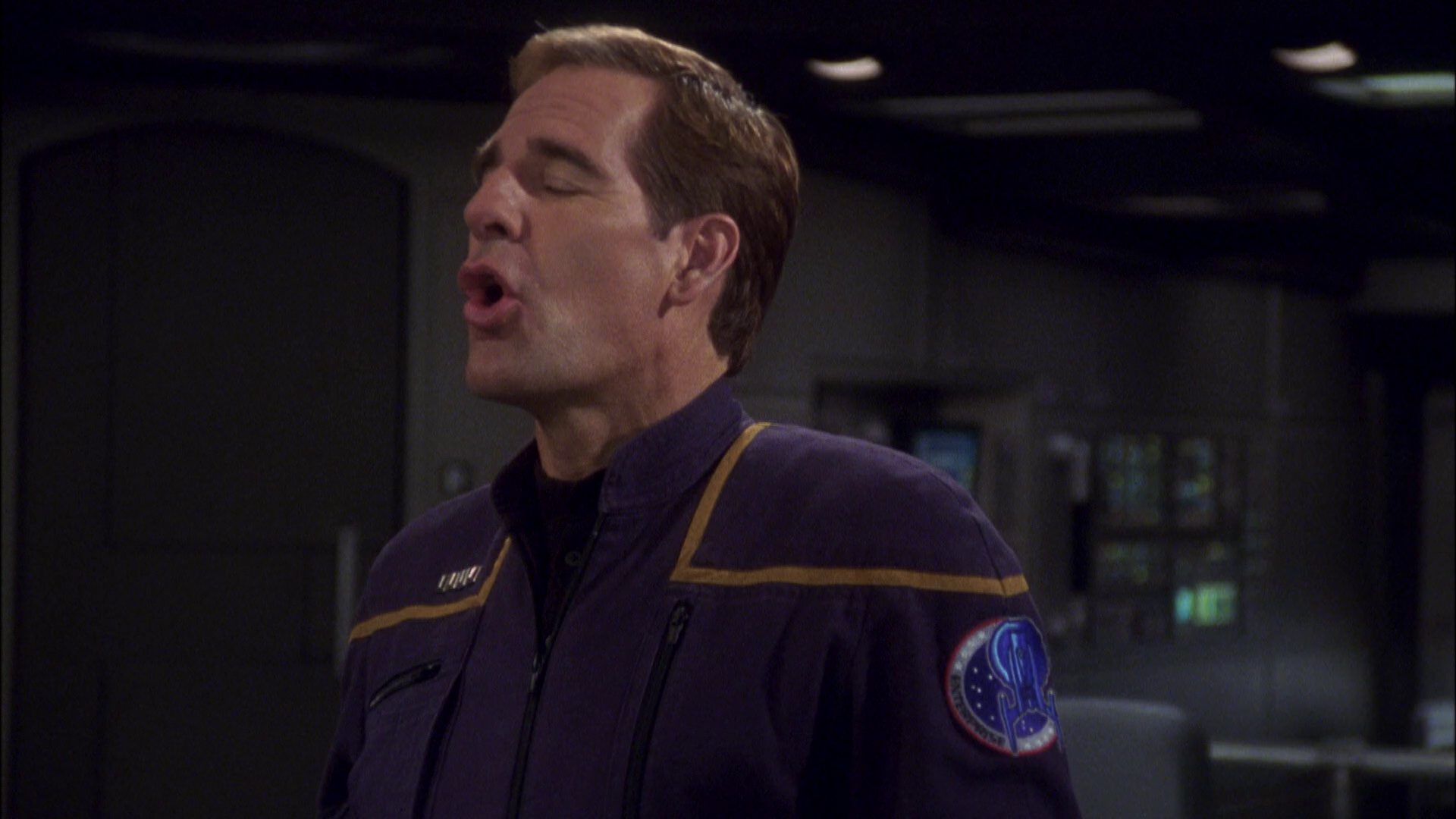 extant_StarTrek_ENT_1x08-BreakingTheIce_1123.jpg
