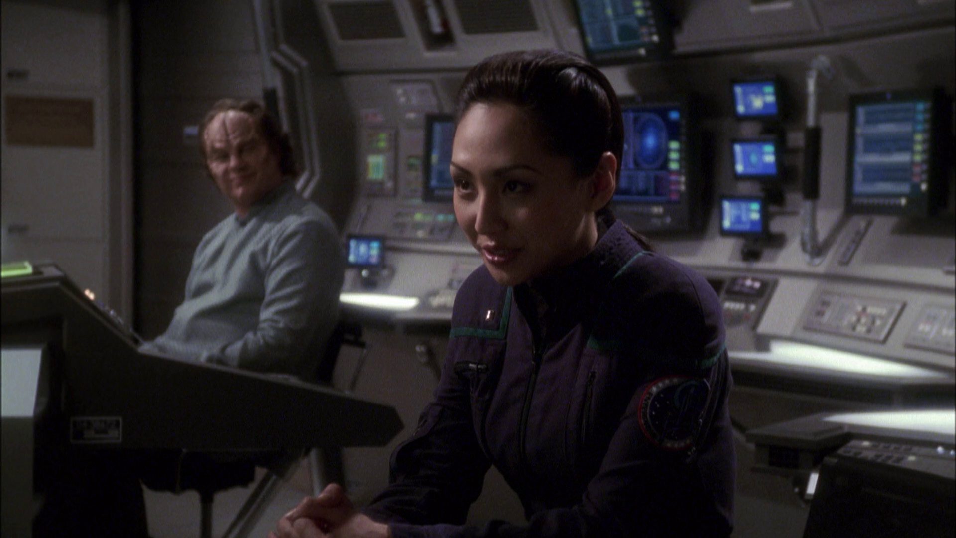 extant_StarTrek_ENT_1x08-BreakingTheIce_1130.jpg