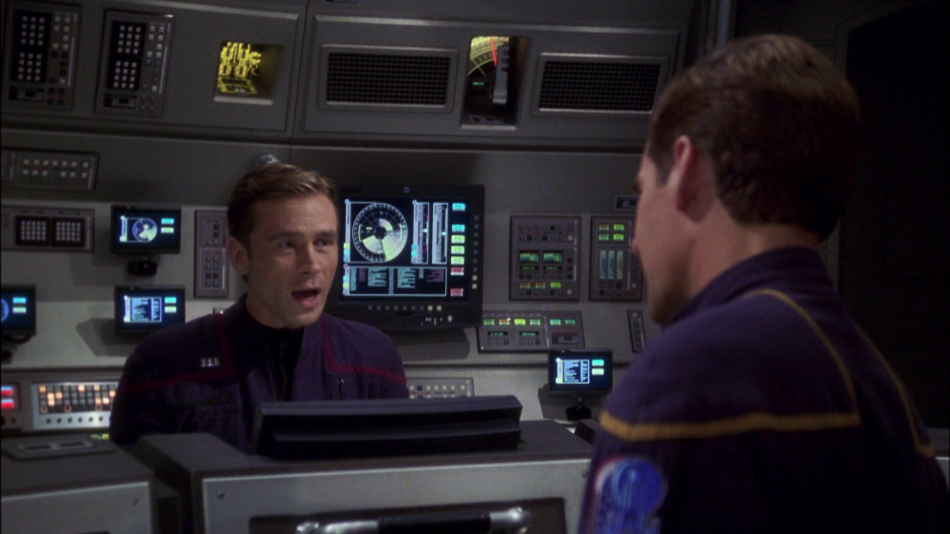 extant_StarTrek_ENT_1x08-BreakingTheIce_1212.jpg