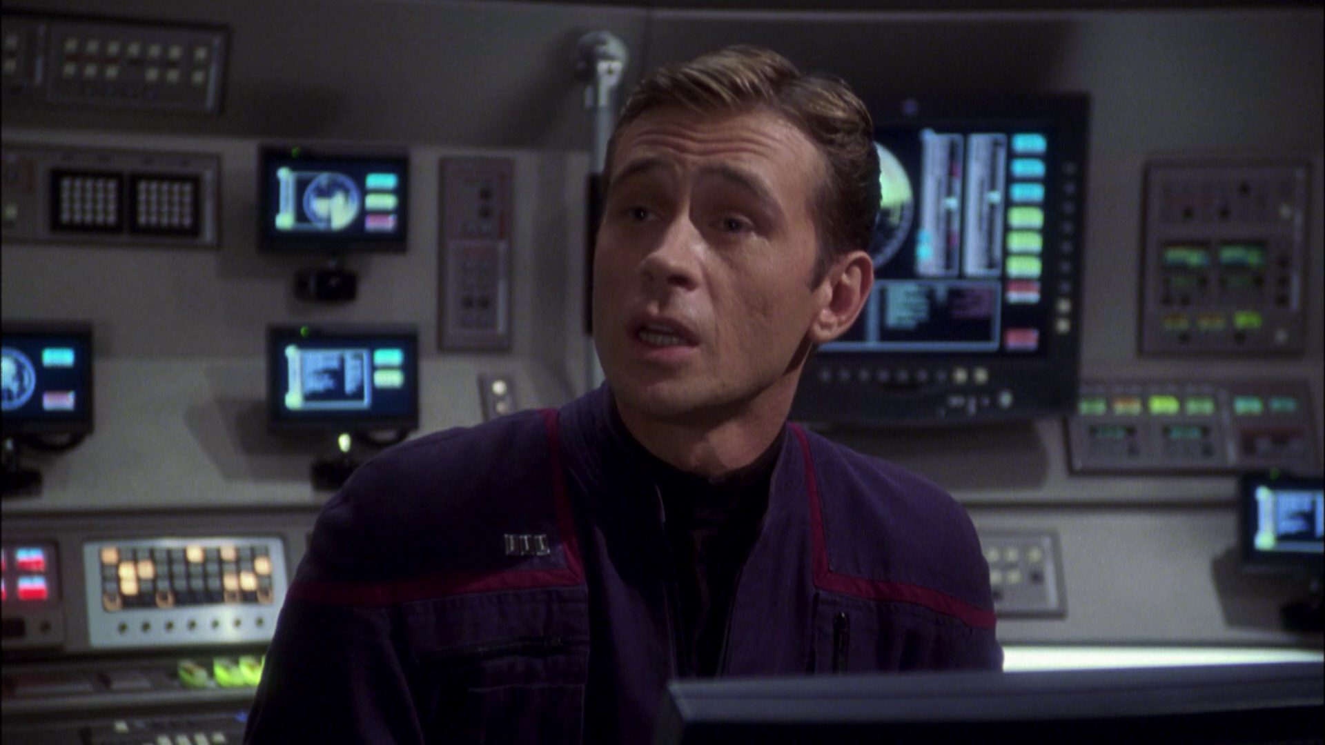 extant_StarTrek_ENT_1x08-BreakingTheIce_1234.jpg