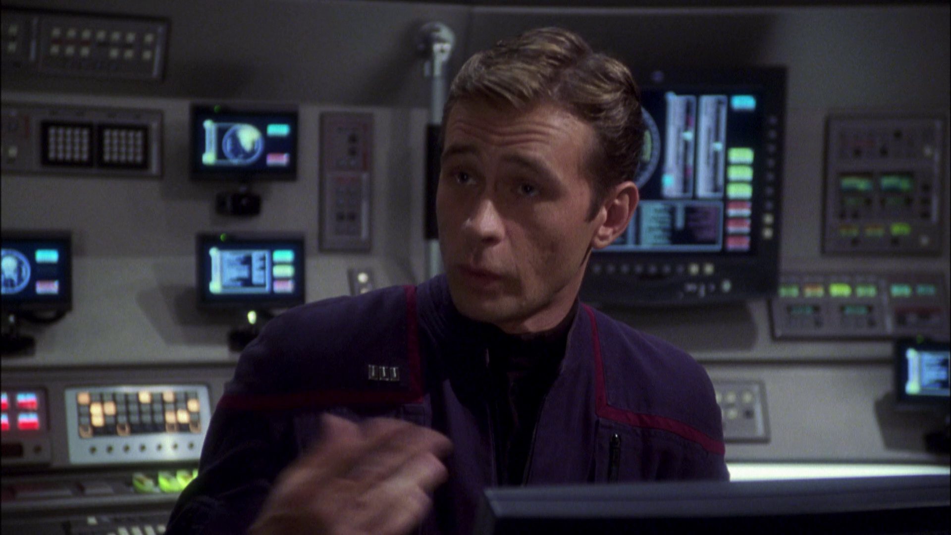extant_StarTrek_ENT_1x08-BreakingTheIce_1243.jpg