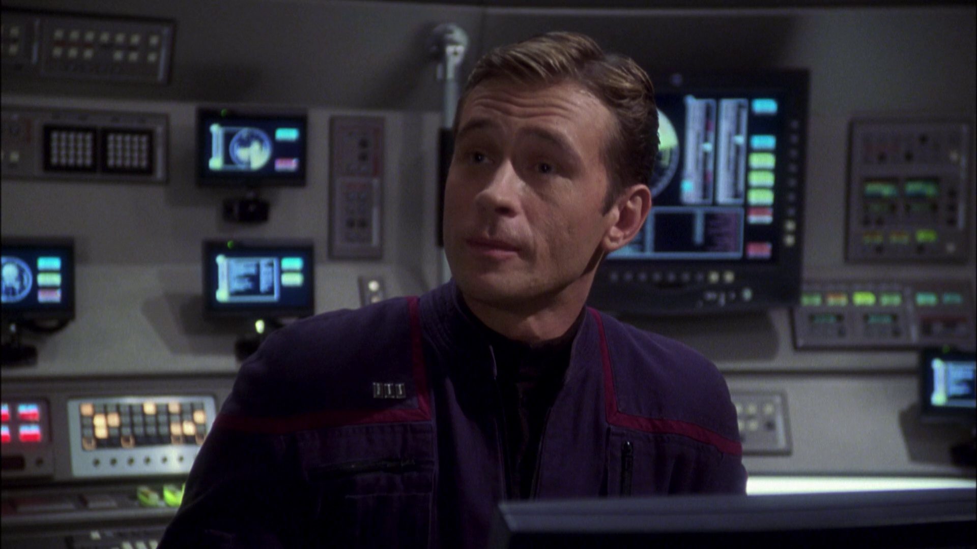 extant_StarTrek_ENT_1x08-BreakingTheIce_1247.jpg