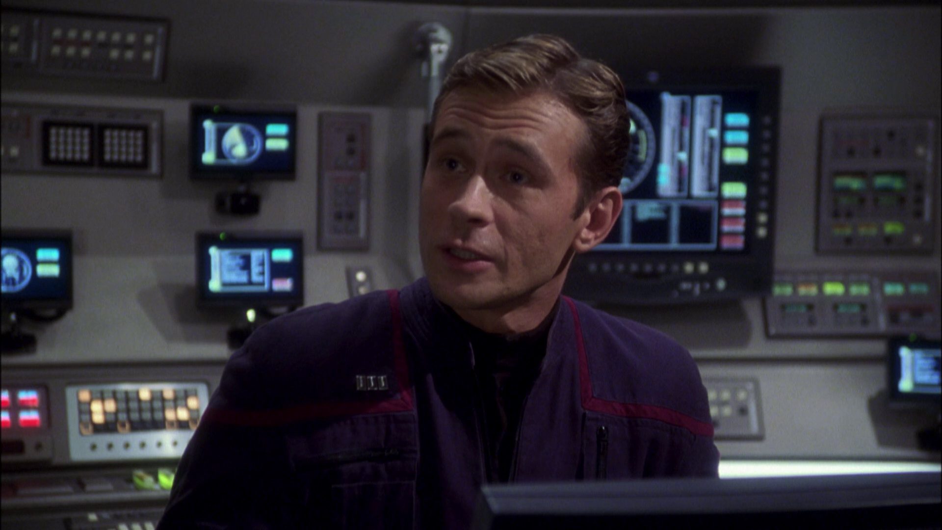 extant_StarTrek_ENT_1x08-BreakingTheIce_1253.jpg