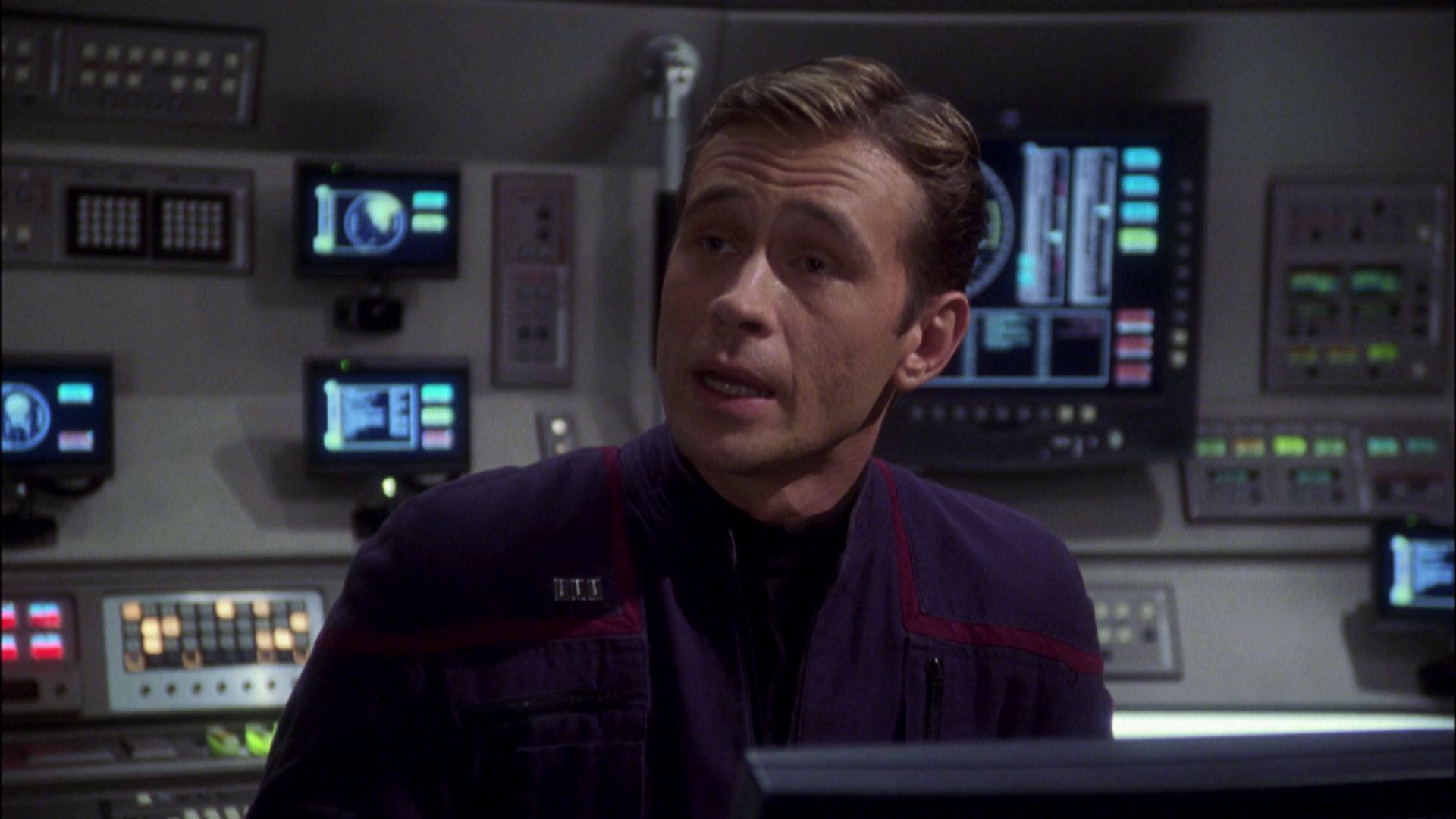 extant_StarTrek_ENT_1x08-BreakingTheIce_1256.jpg
