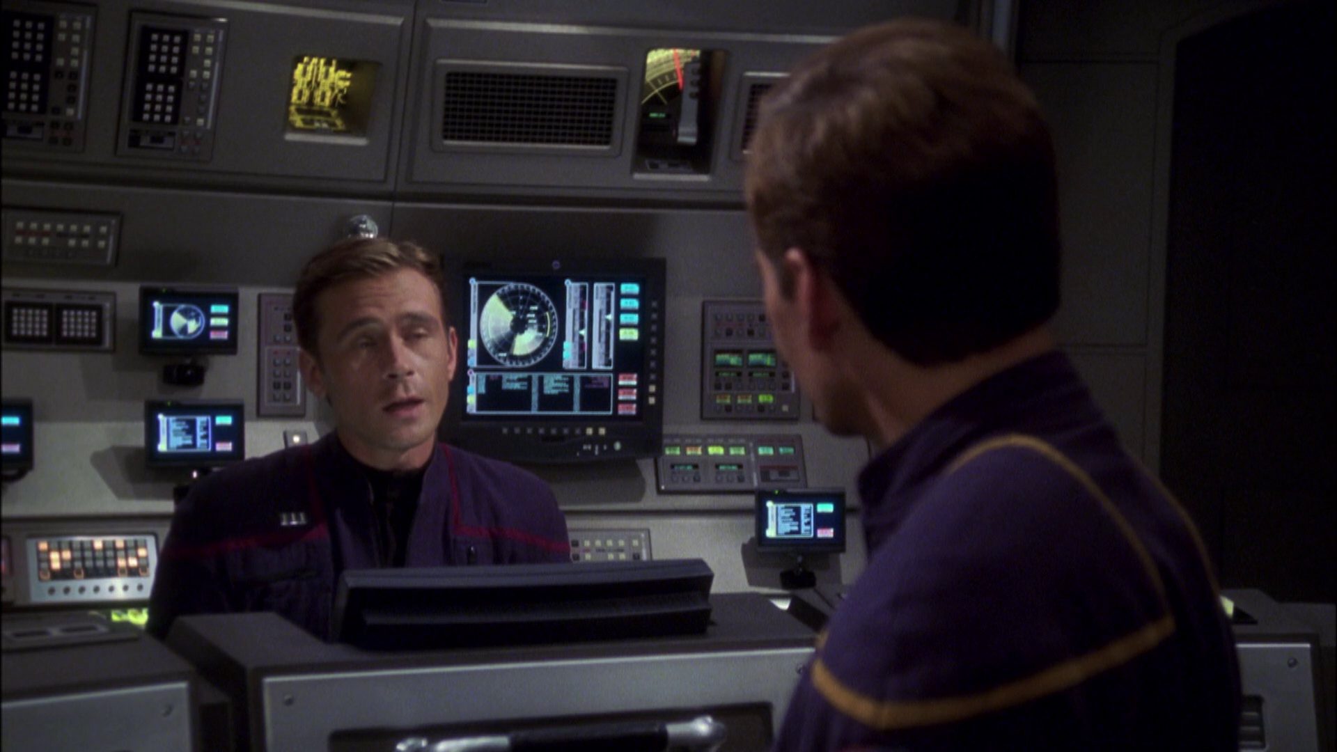 extant_StarTrek_ENT_1x08-BreakingTheIce_1262.jpg