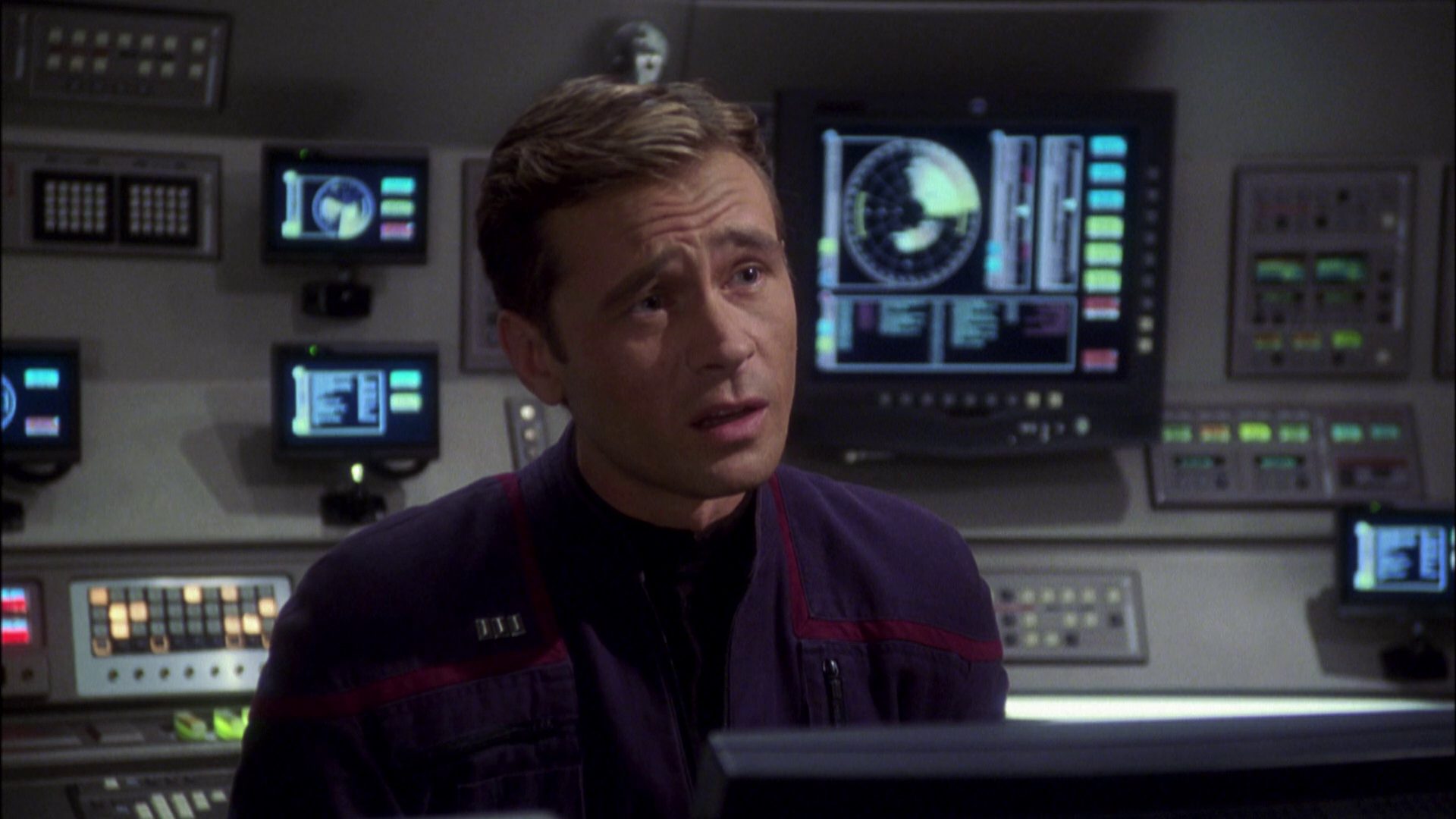extant_StarTrek_ENT_1x08-BreakingTheIce_1268.jpg