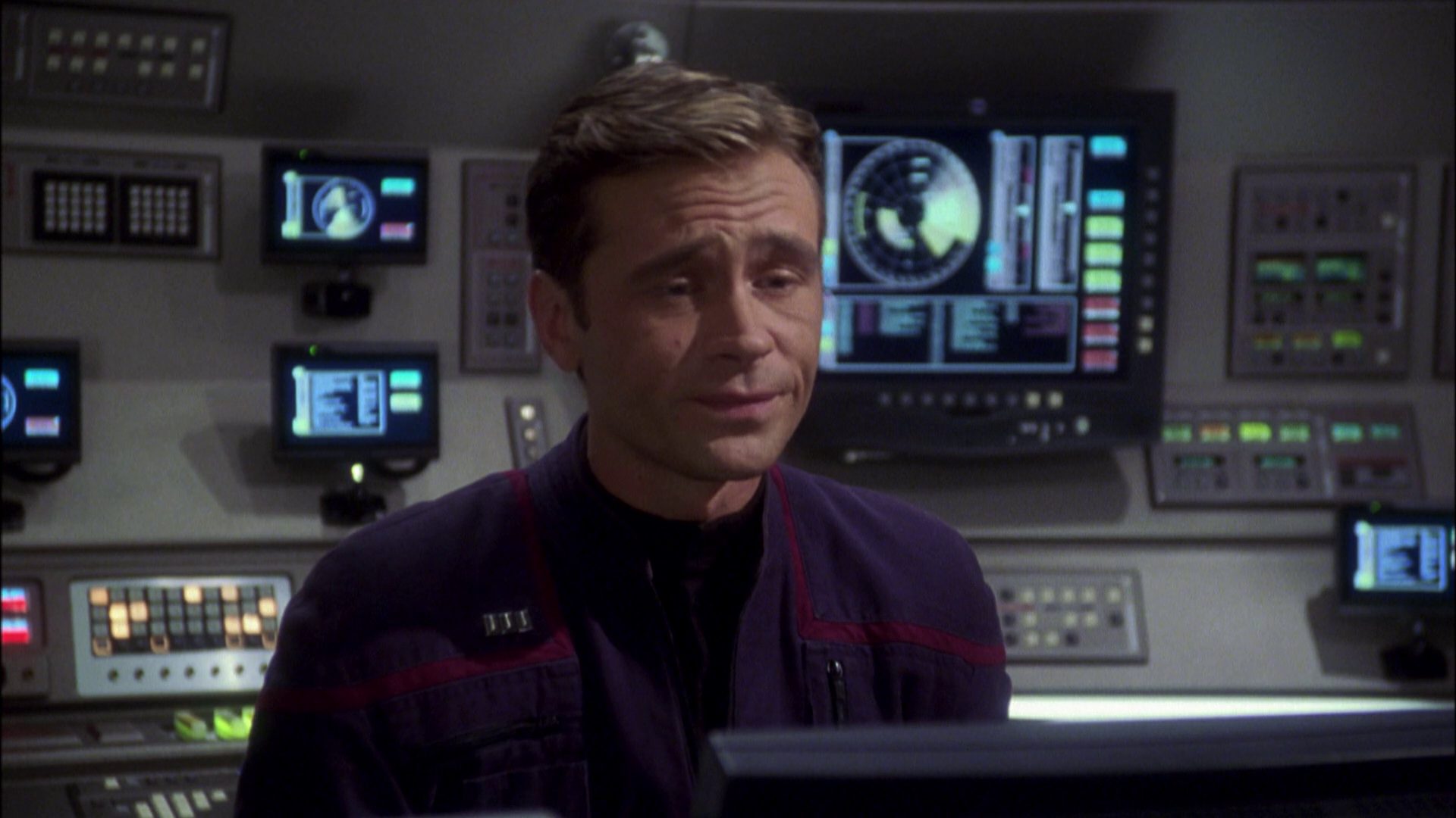 extant_StarTrek_ENT_1x08-BreakingTheIce_1269.jpg