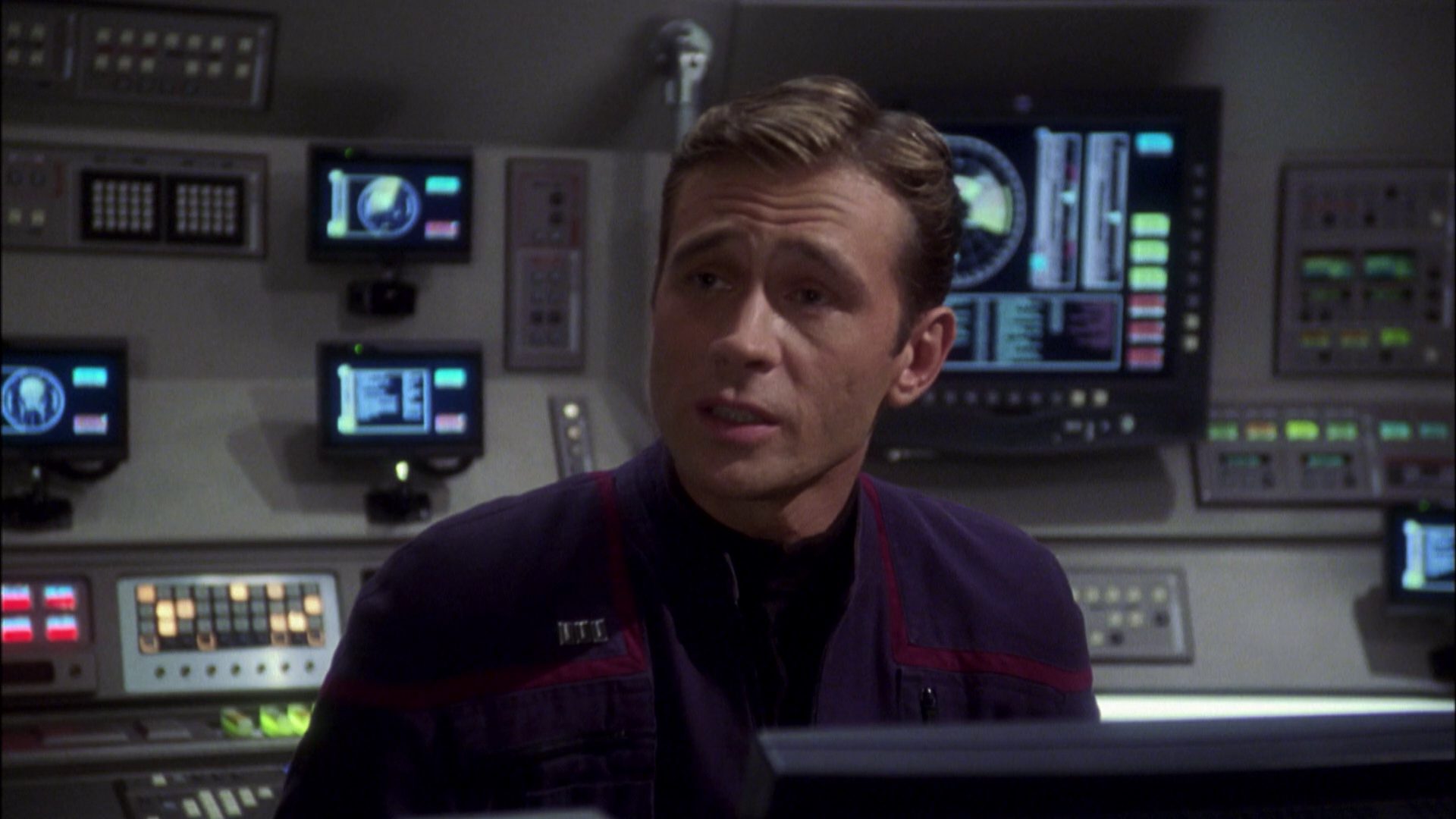 extant_StarTrek_ENT_1x08-BreakingTheIce_1275.jpg