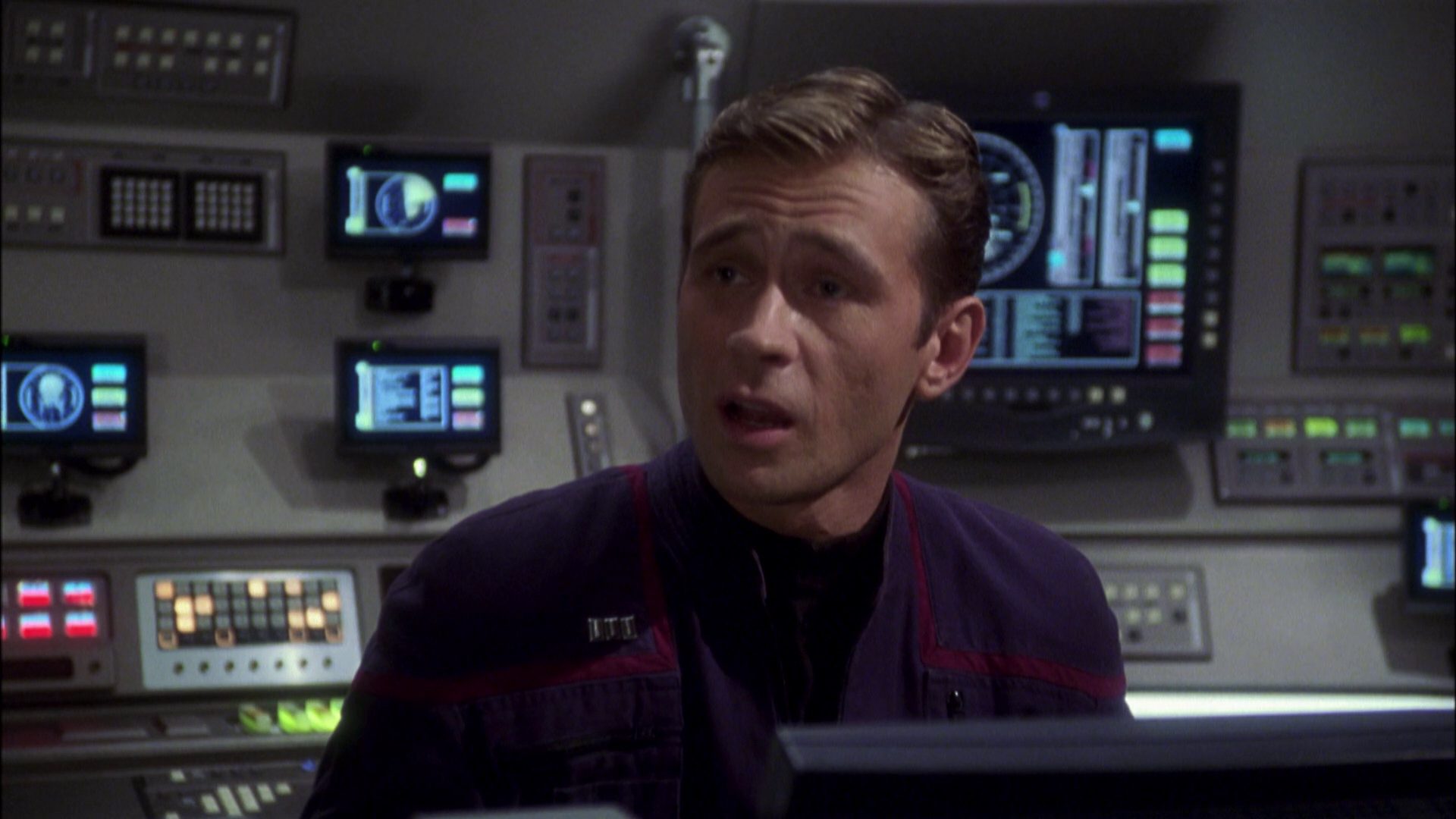 extant_StarTrek_ENT_1x08-BreakingTheIce_1277.jpg